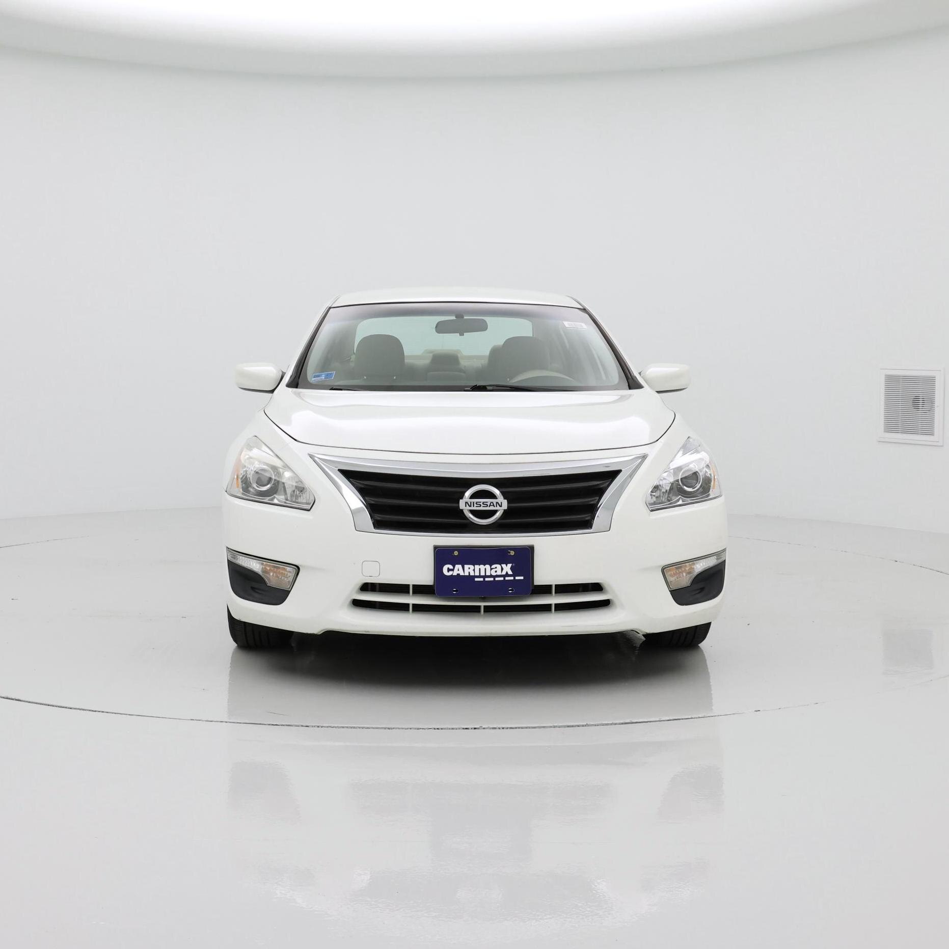 Thumbnail: 2015 Nissan Altima - 5