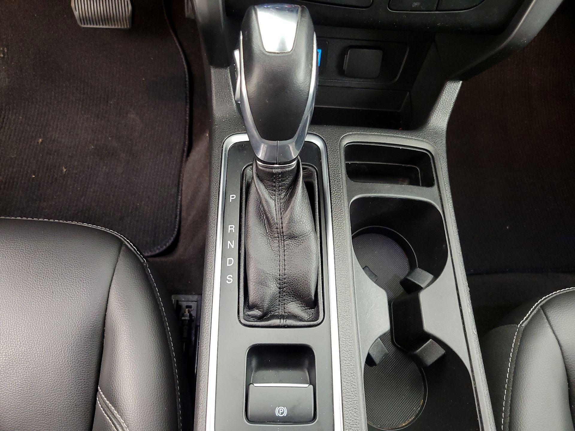 Thumbnail: 2019 Ford Escape - 17
