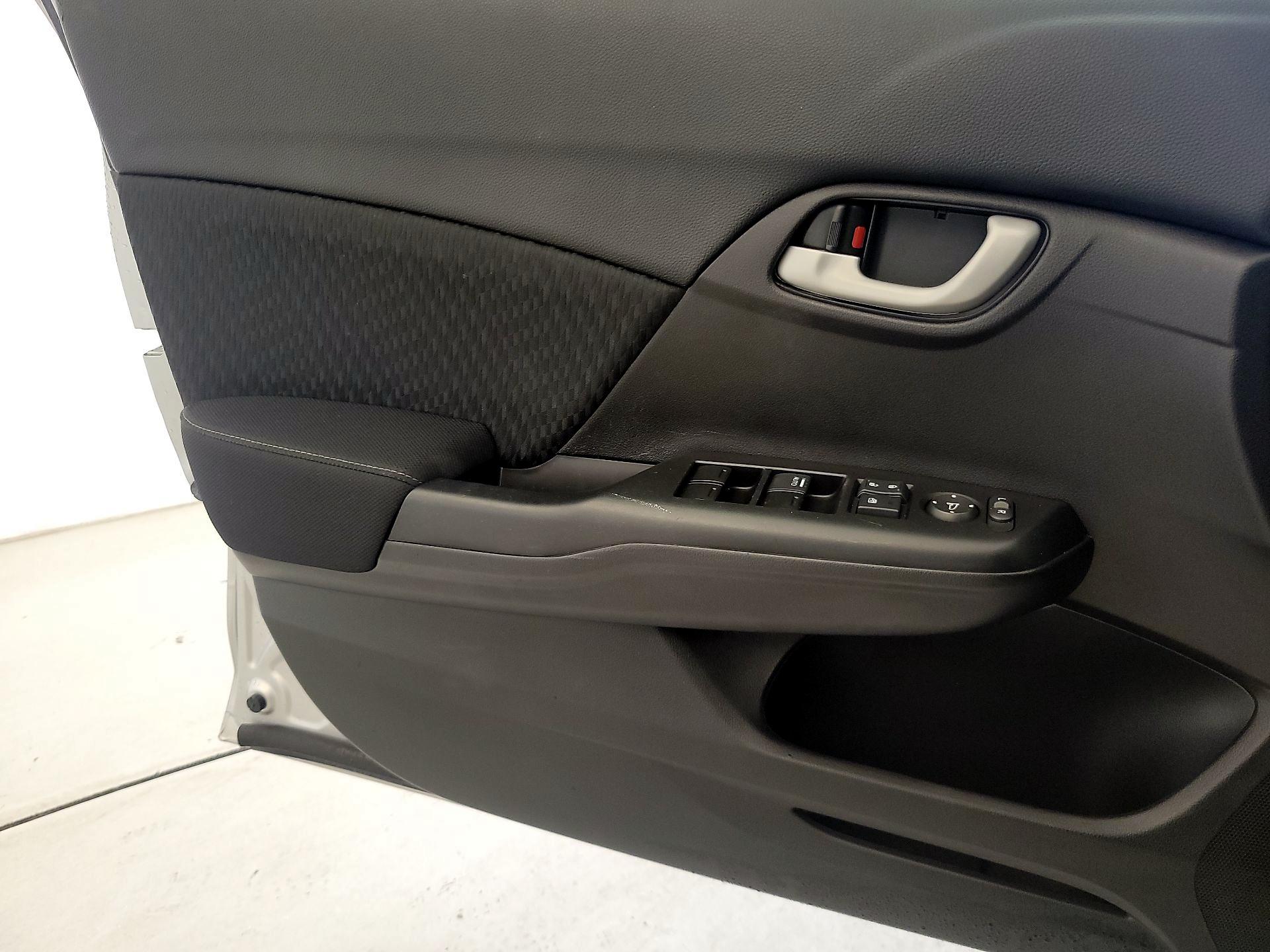 Thumbnail: 2015 Honda Civic - 12