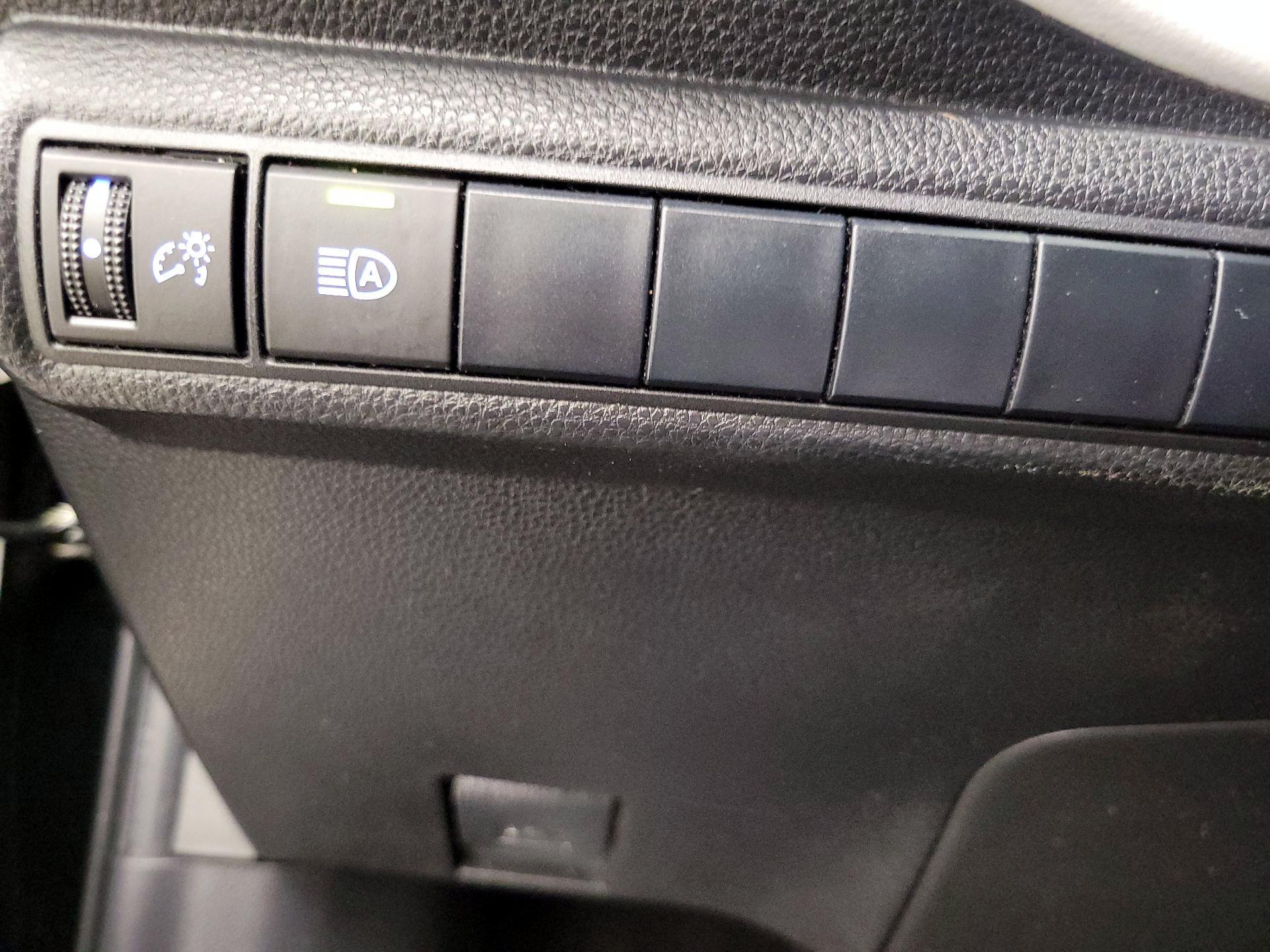 Thumbnail: 2019 Toyota Corolla - 13