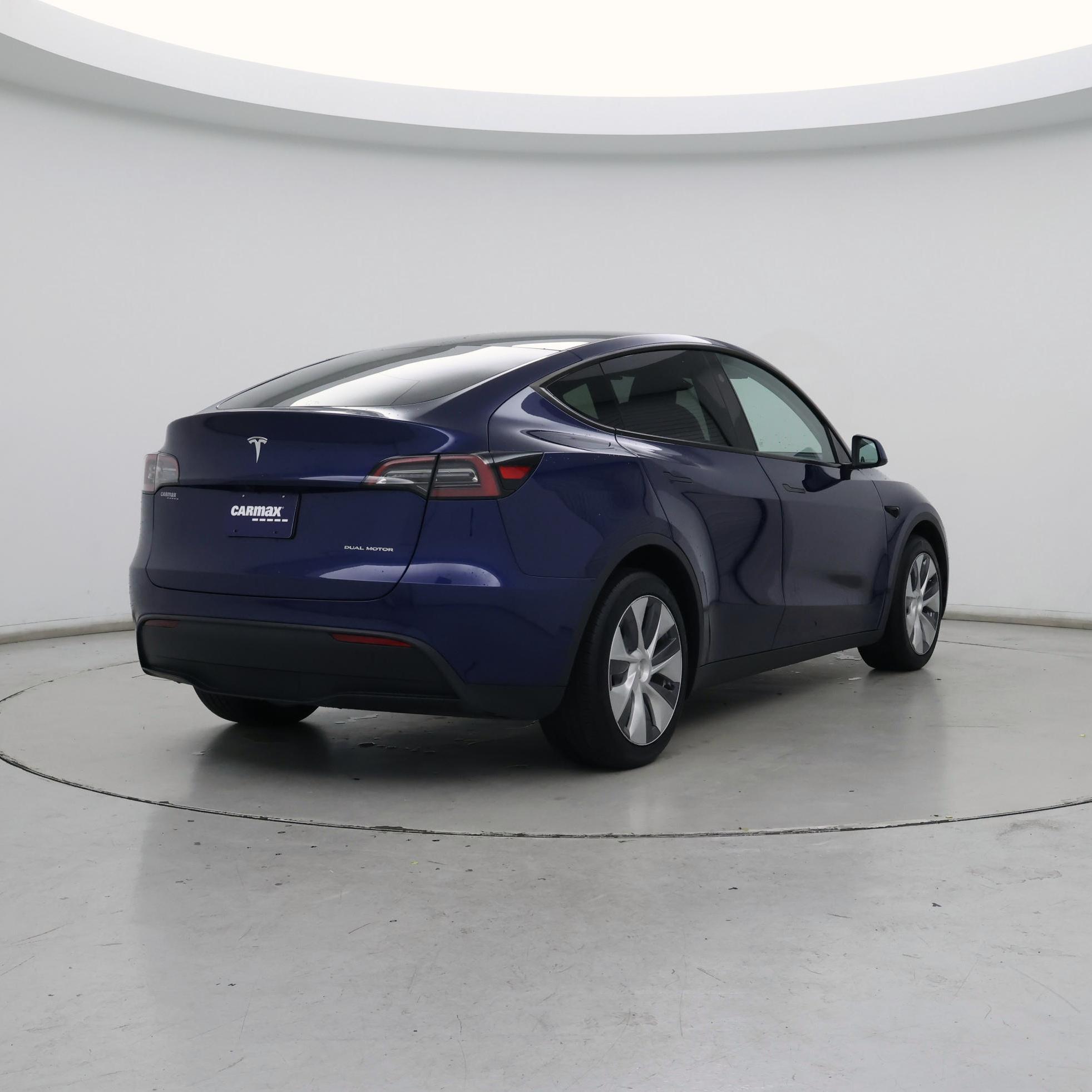Thumbnail: 2023 Tesla Model Y - 8