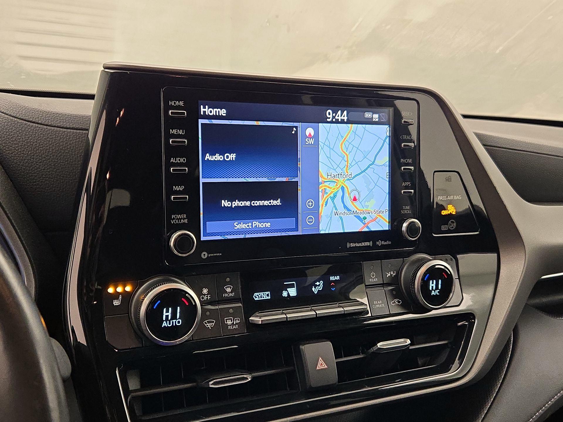 Thumbnail: 2021 Toyota Highlander - 16