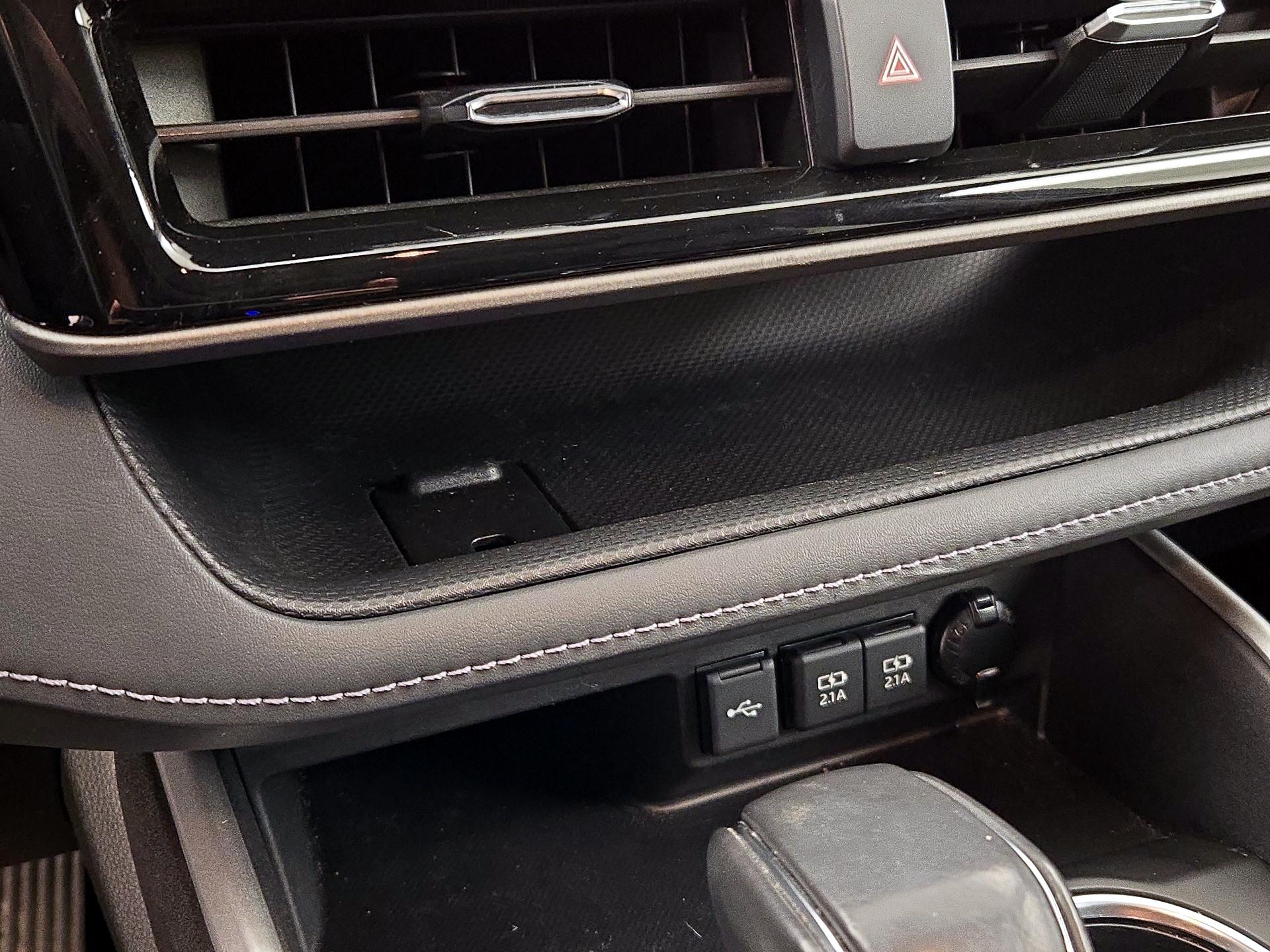 Thumbnail: 2021 Toyota Highlander - 19