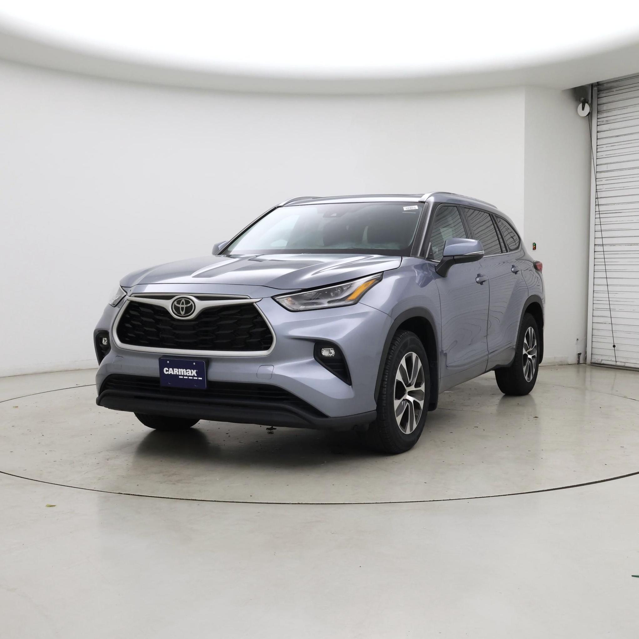 Thumbnail: 2021 Toyota Highlander - 4