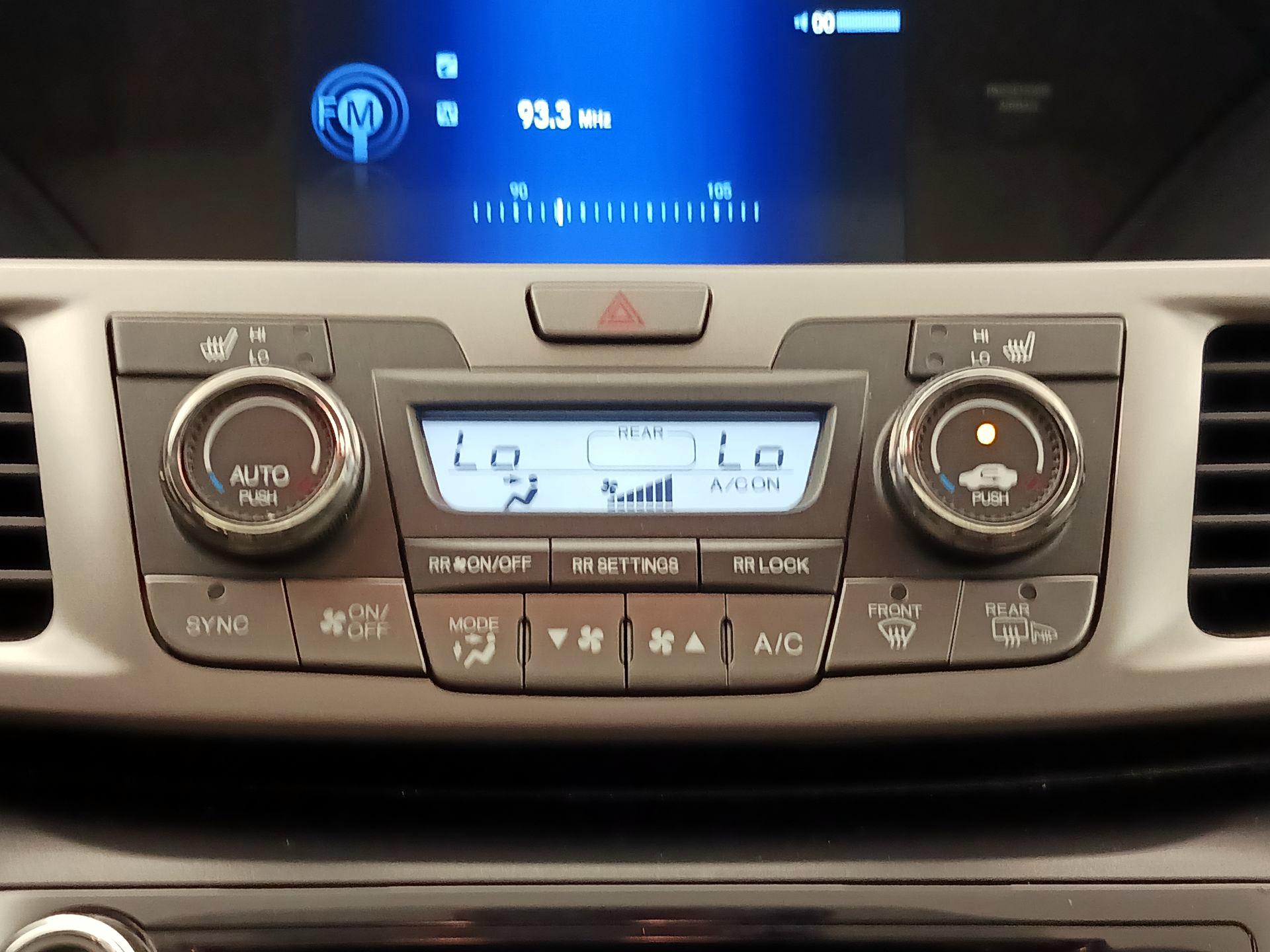 Thumbnail: 2016 Honda Odyssey - 16