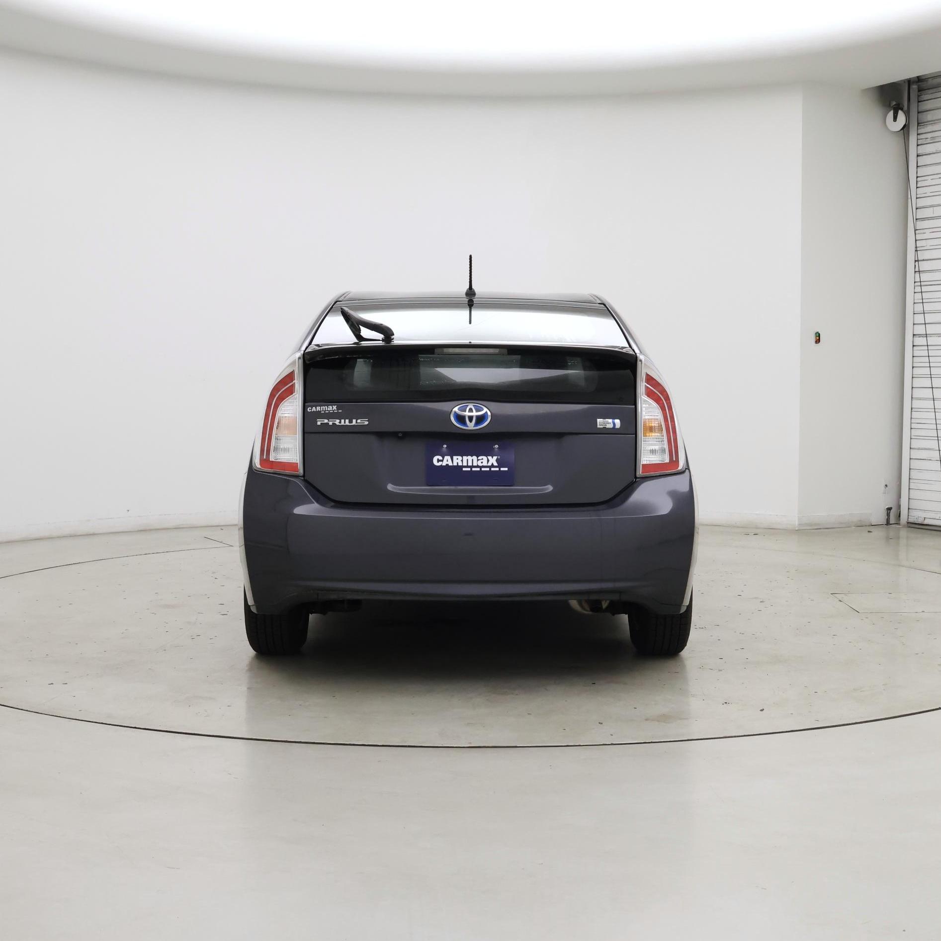 Thumbnail: 2015 Toyota Prius - 6