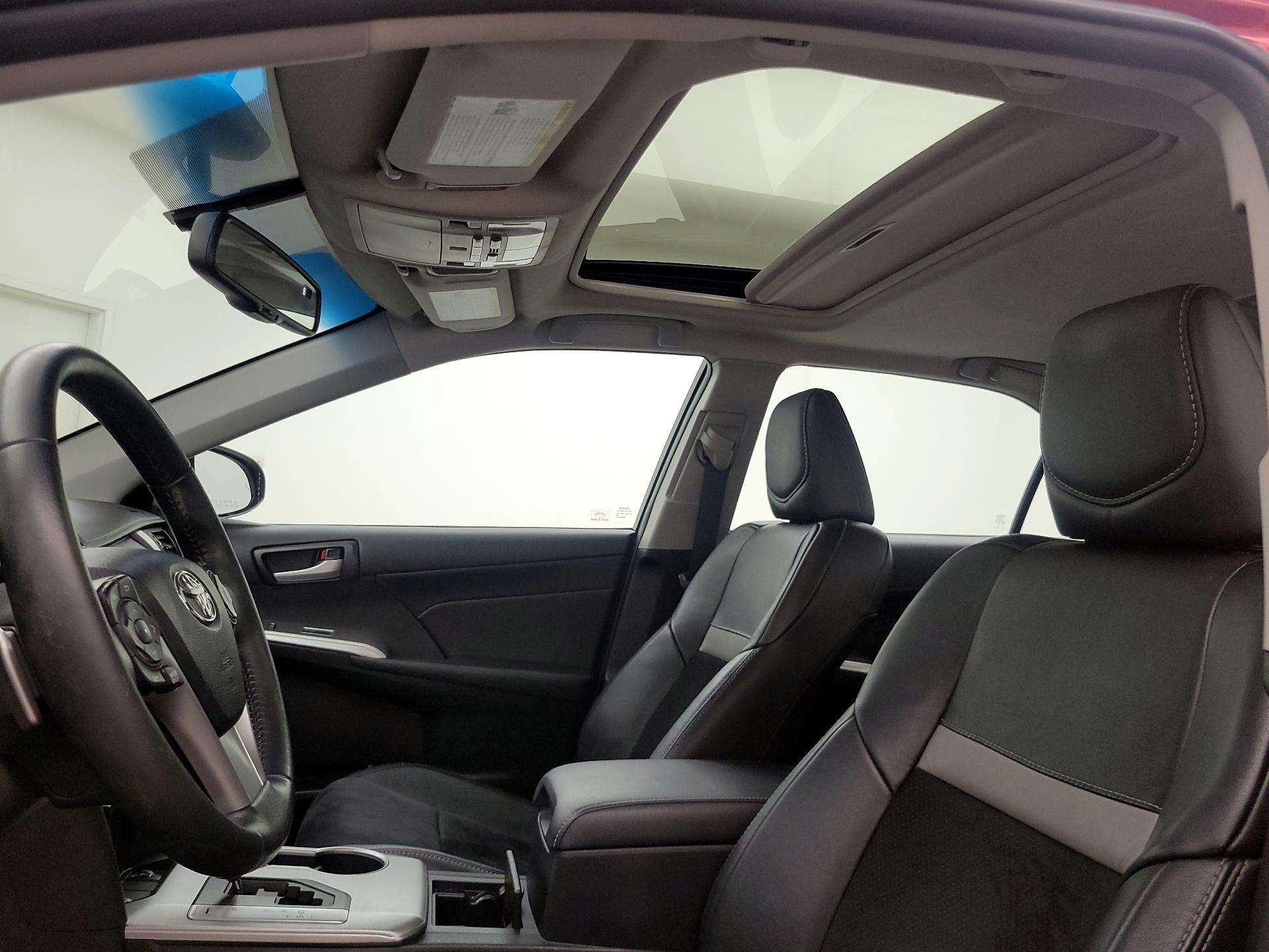 Thumbnail: 2014 Toyota Camry - 19