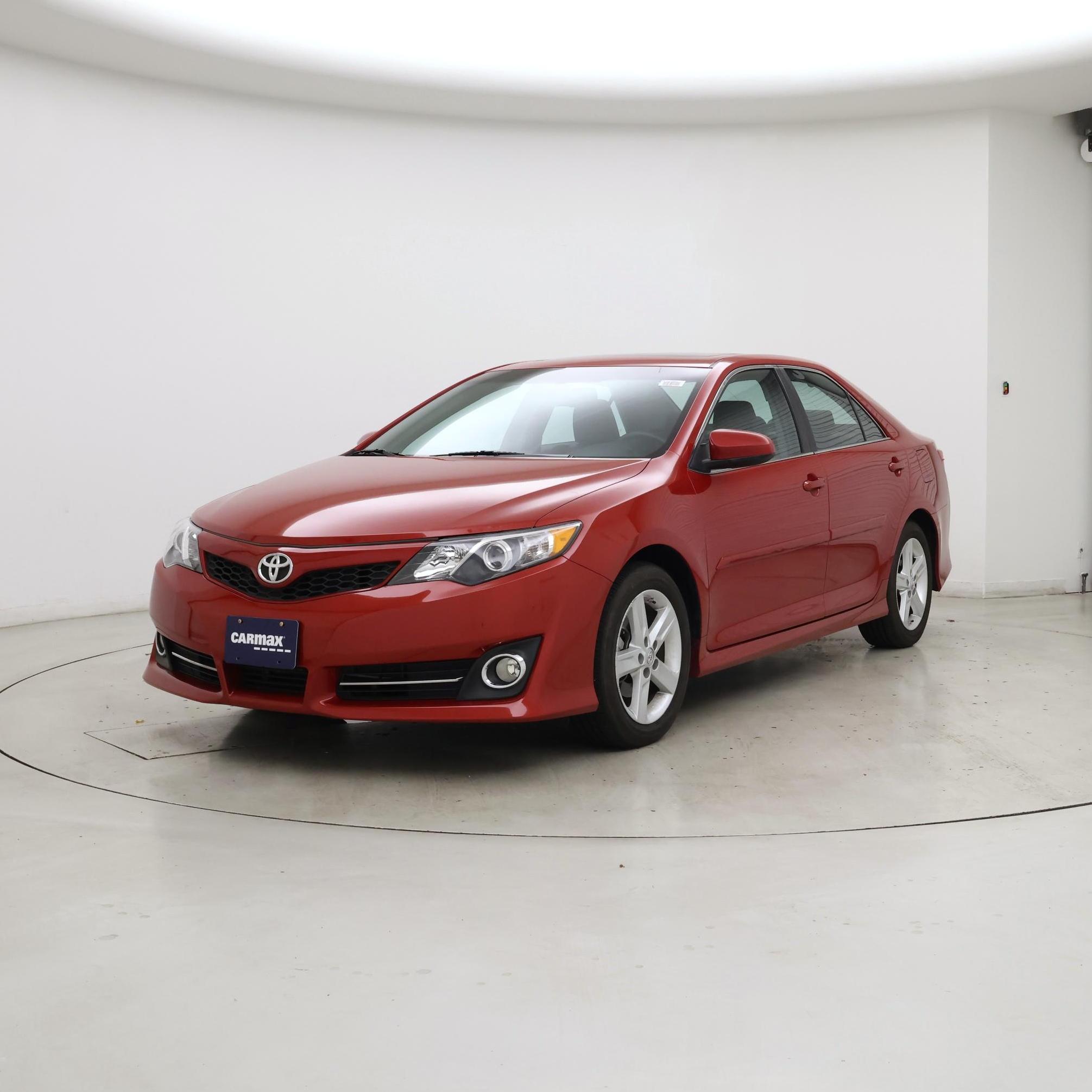 Thumbnail: 2014 Toyota Camry - 4