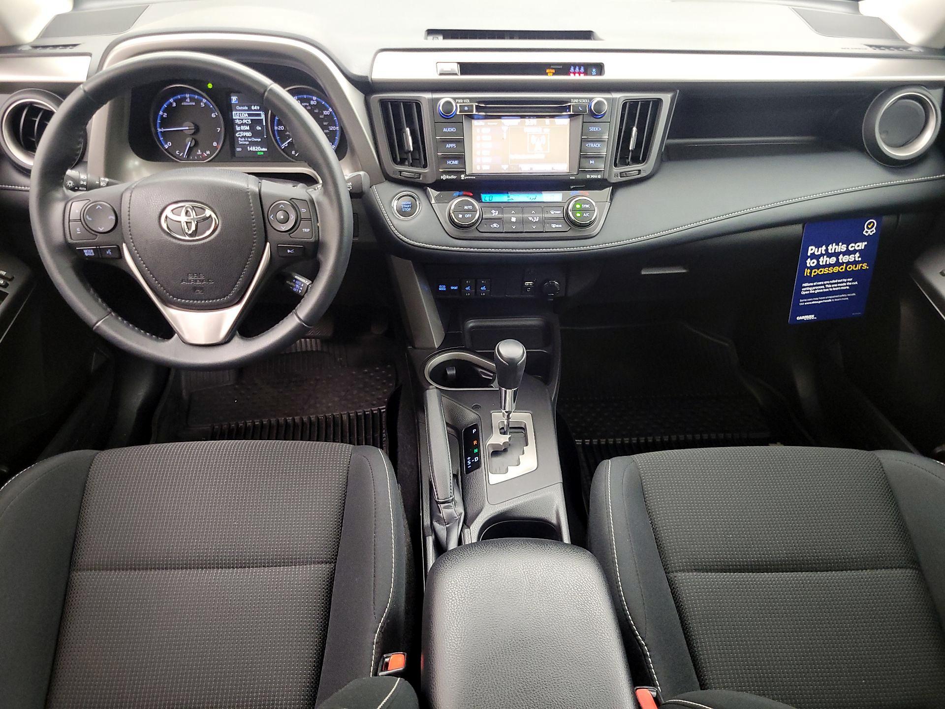 Thumbnail: 2018 Toyota RAV4 - 9