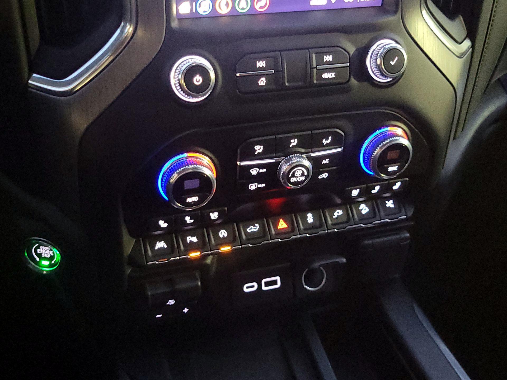 Thumbnail: 2019 GMC Sierra 1500 - 17