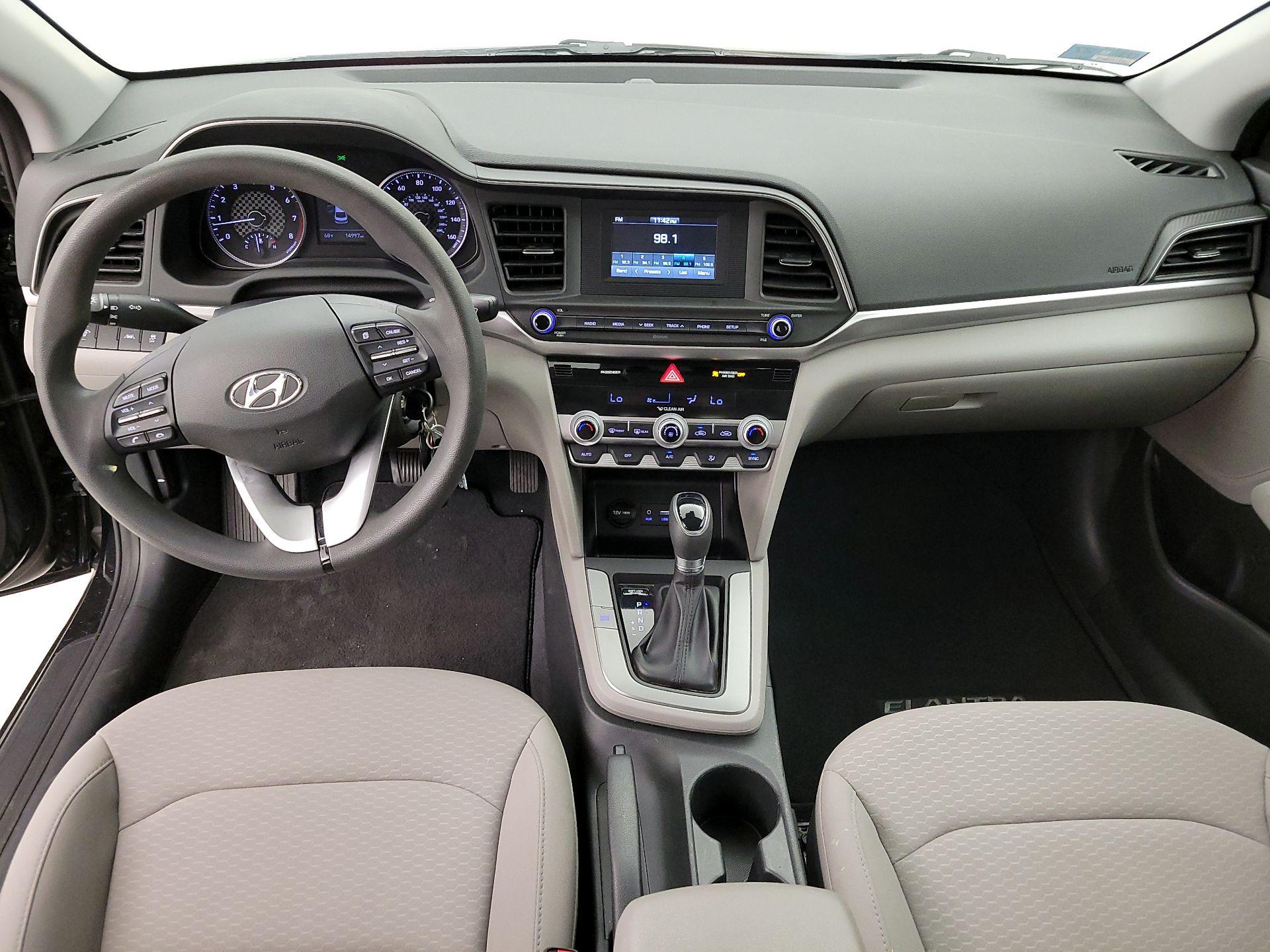 Thumbnail: 2020 Hyundai Elantra - 9