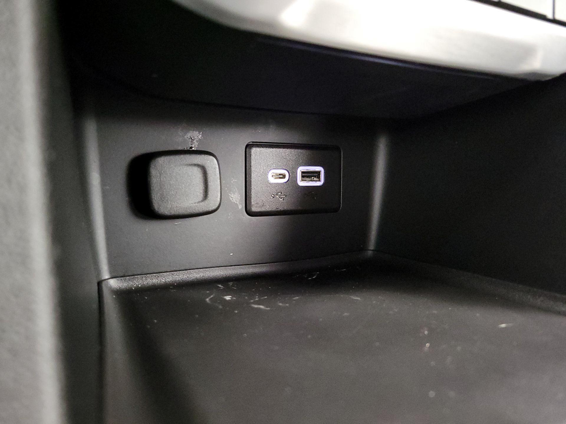 Thumbnail: 2021 GMC Acadia - 18