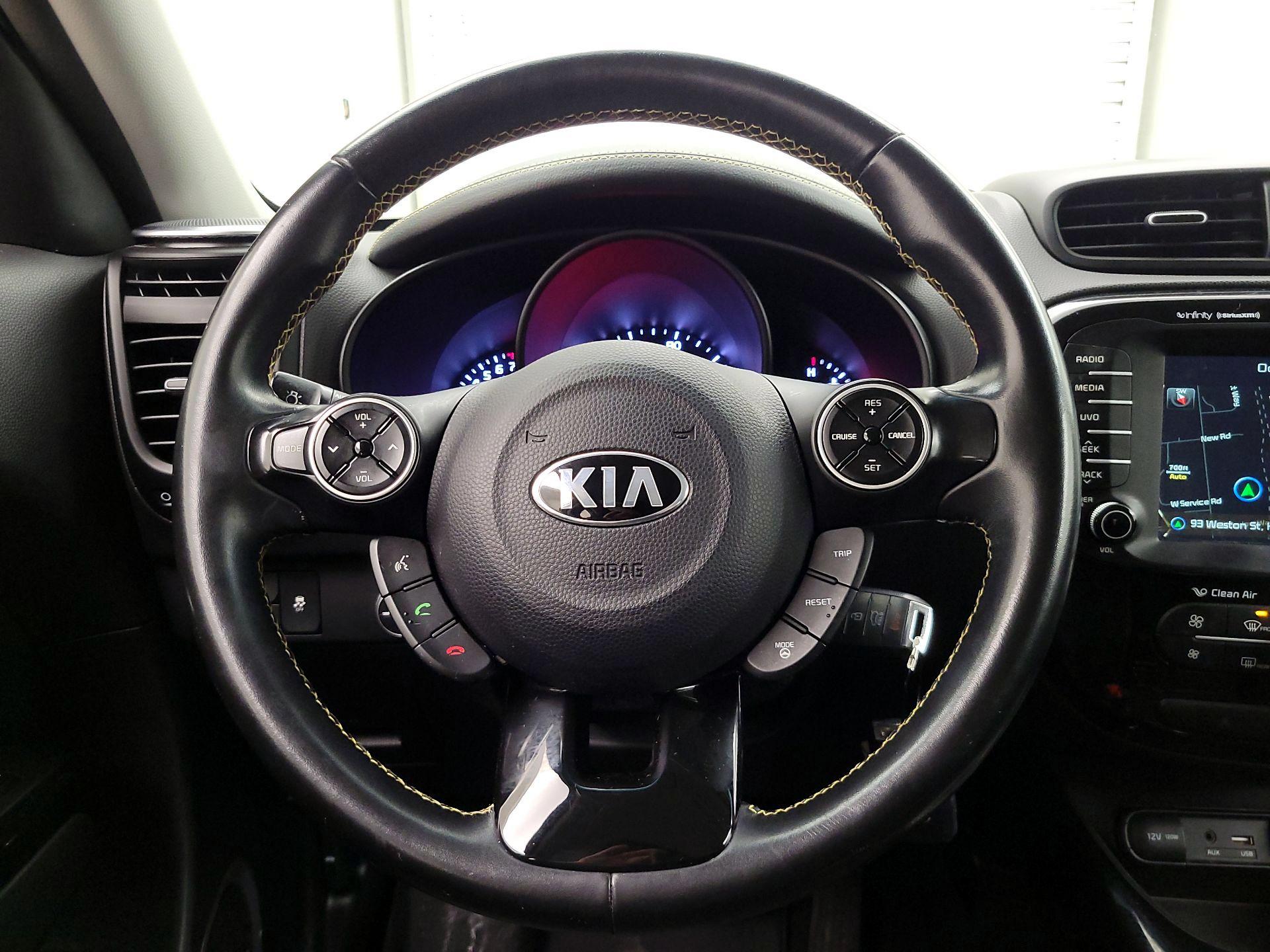 Thumbnail: 2015 Kia Soul - 10