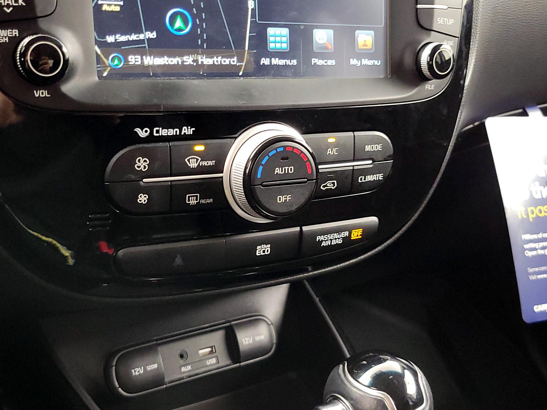 Thumbnail: 2015 Kia Soul - 17