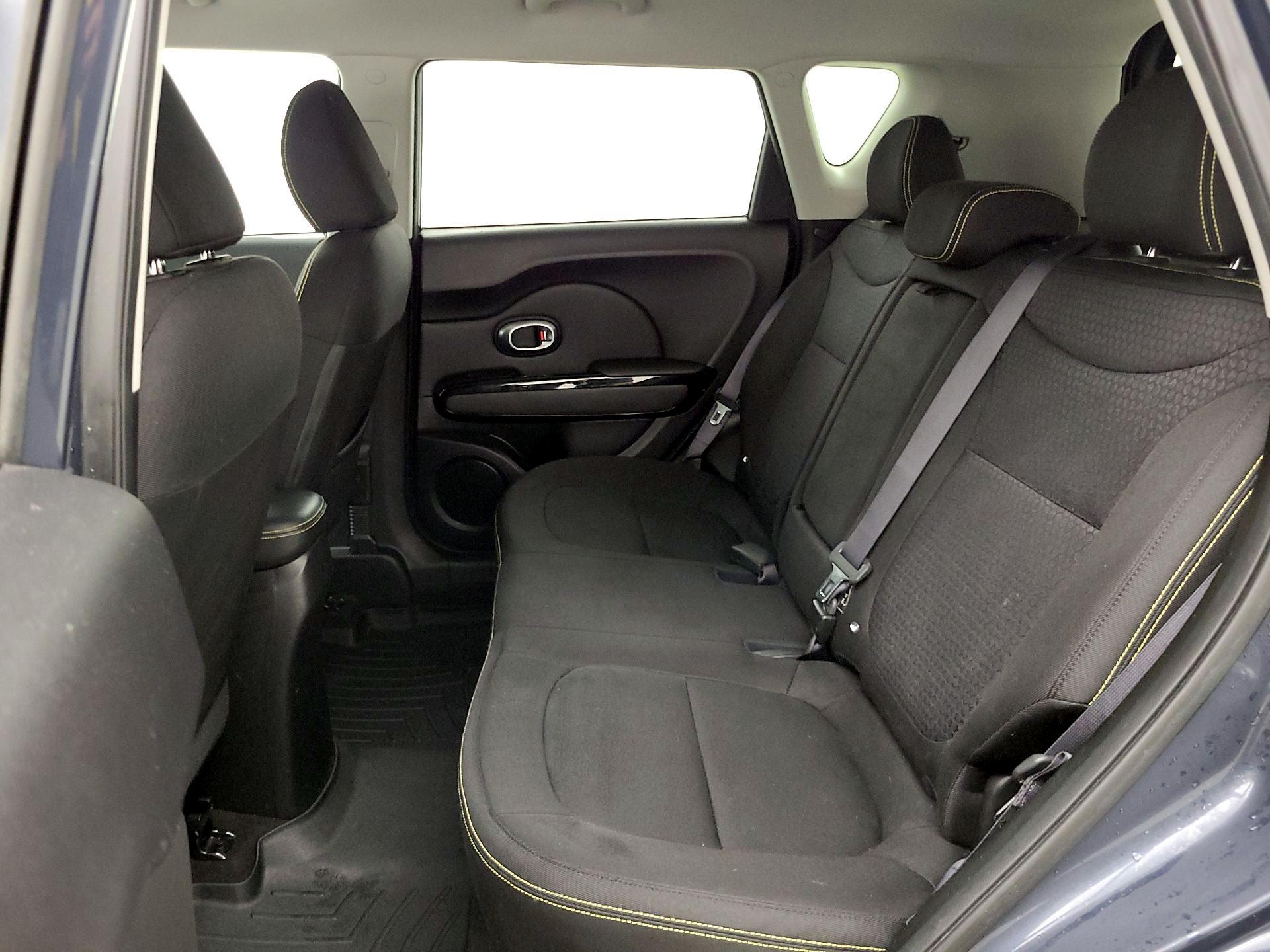 Thumbnail: 2015 Kia Soul - 20
