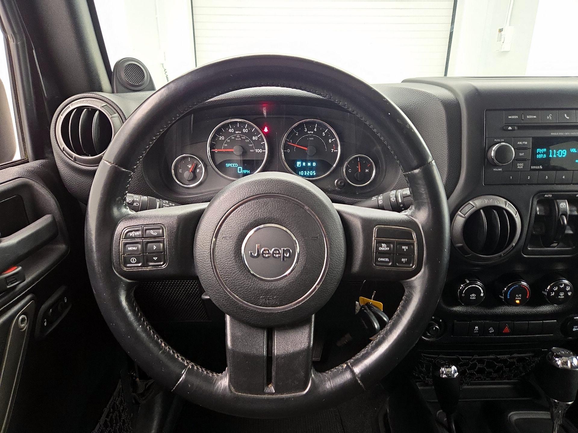 Thumbnail: 2014 Jeep Wrangler - 10