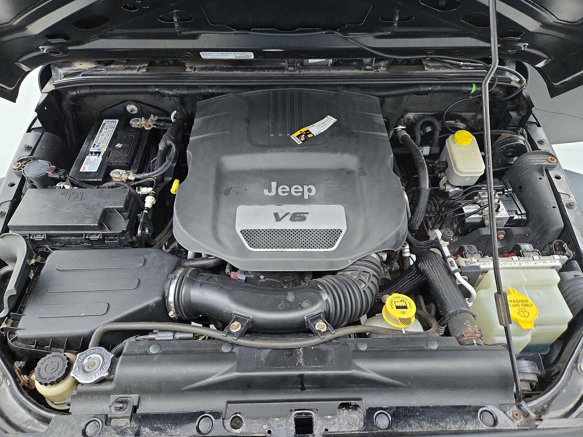 Thumbnail: 2014 Jeep Wrangler - 20