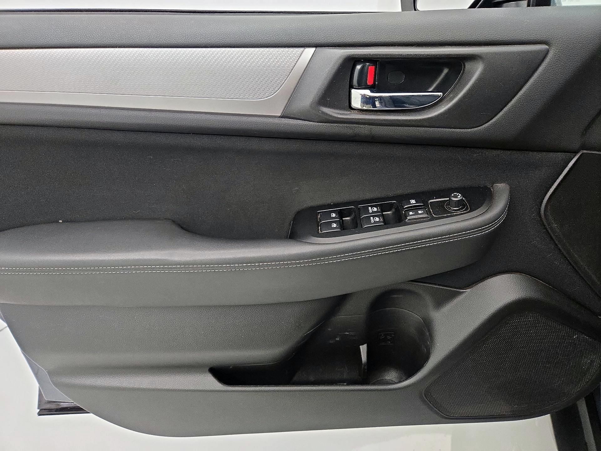 Thumbnail: 2016 Subaru Outback - 12