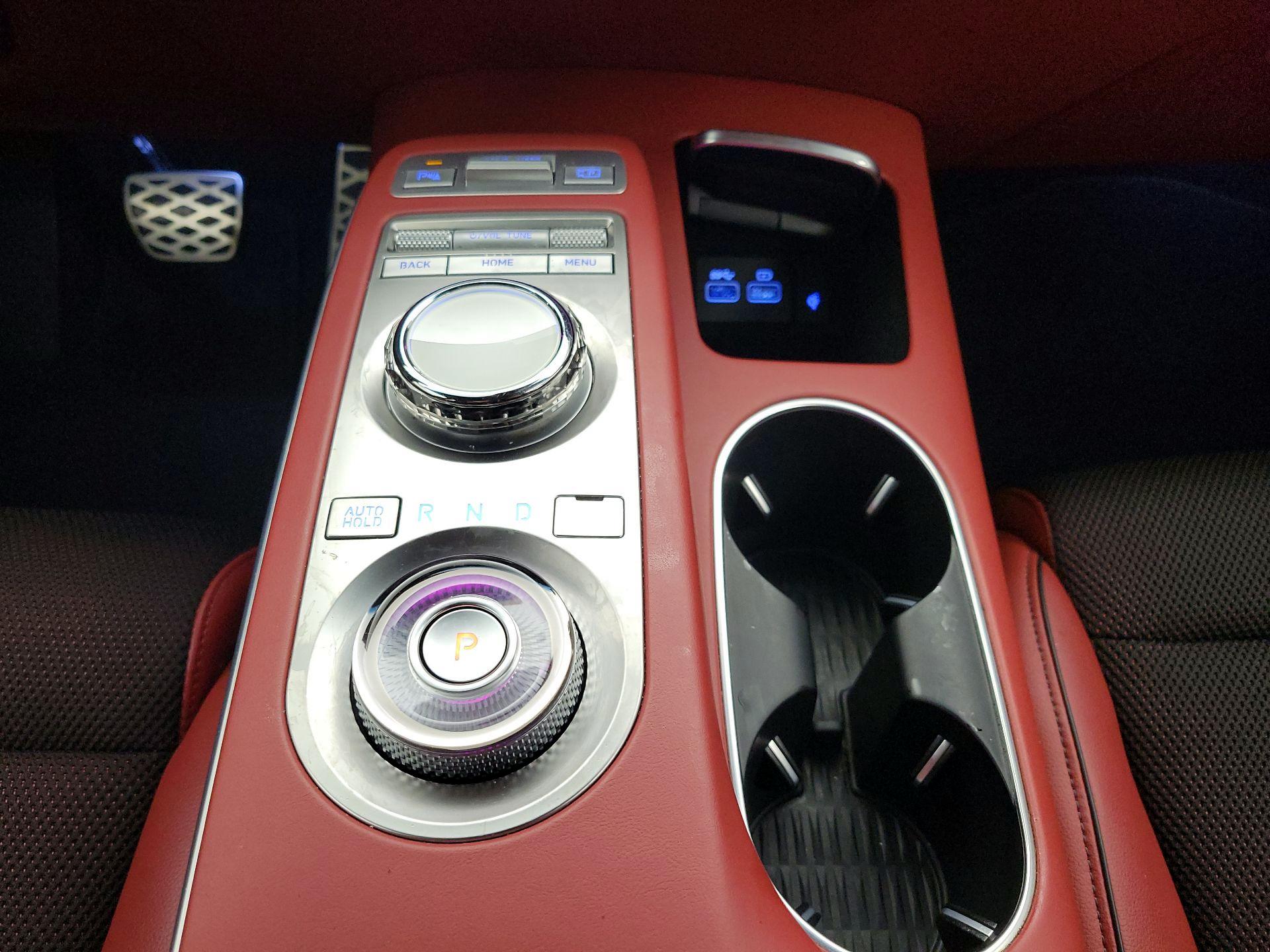 Thumbnail: 2023 Genesis GV70 - 18