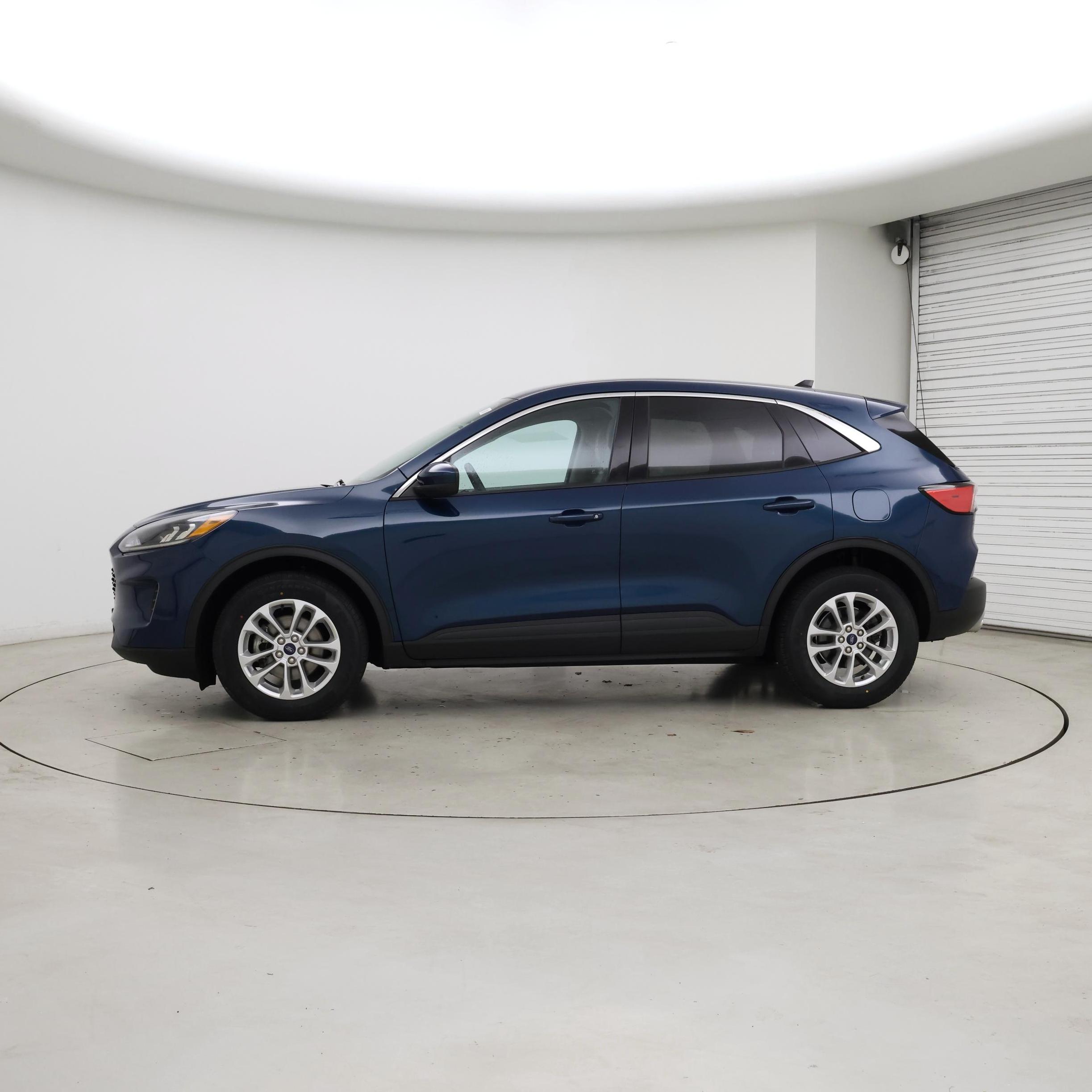 Thumbnail: 2020 Ford Escape - 3