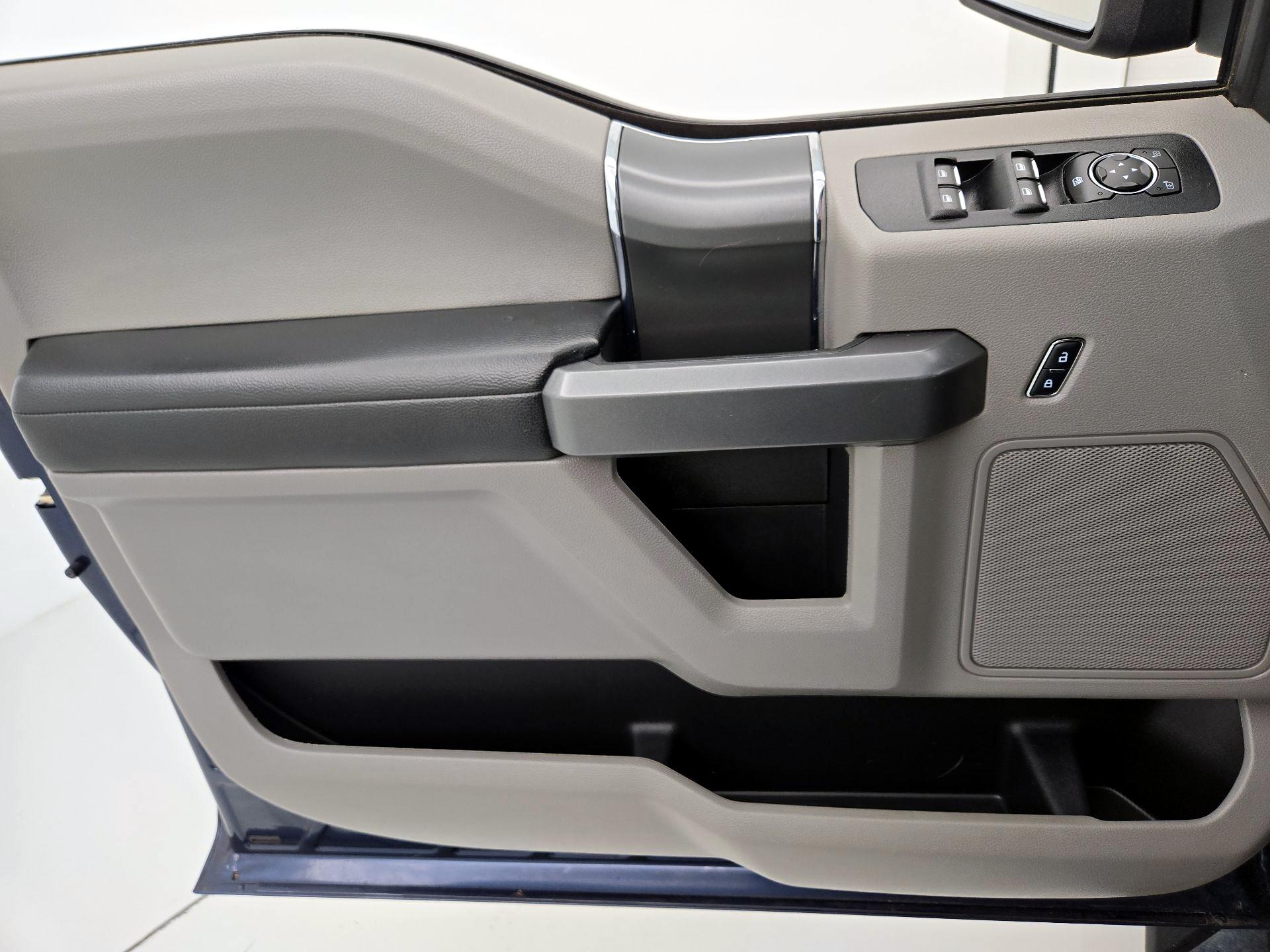 Thumbnail: 2017 Ford F-150 - 12