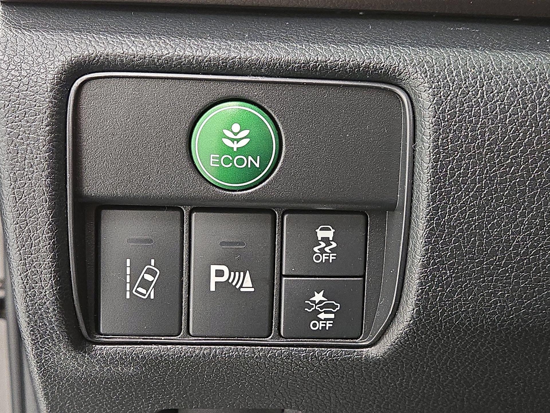 Thumbnail: 2016 Honda Accord - 13