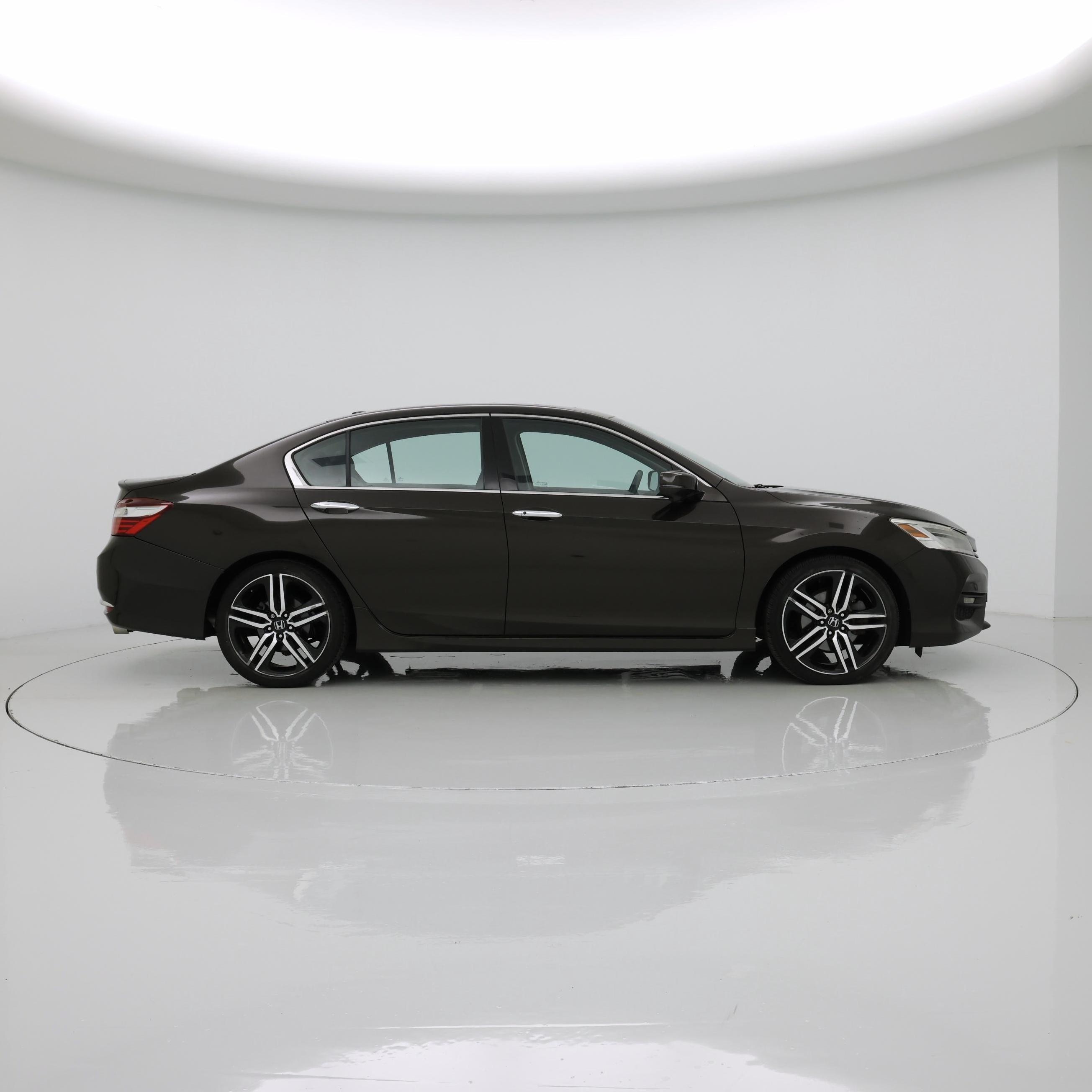 Thumbnail: 2016 Honda Accord - 7