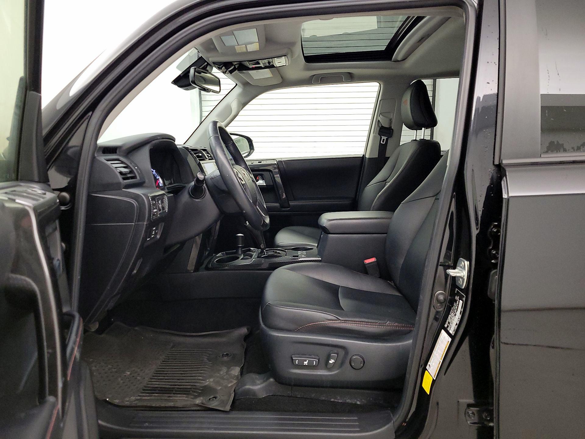 Thumbnail: 2022 Toyota 4Runner - 11