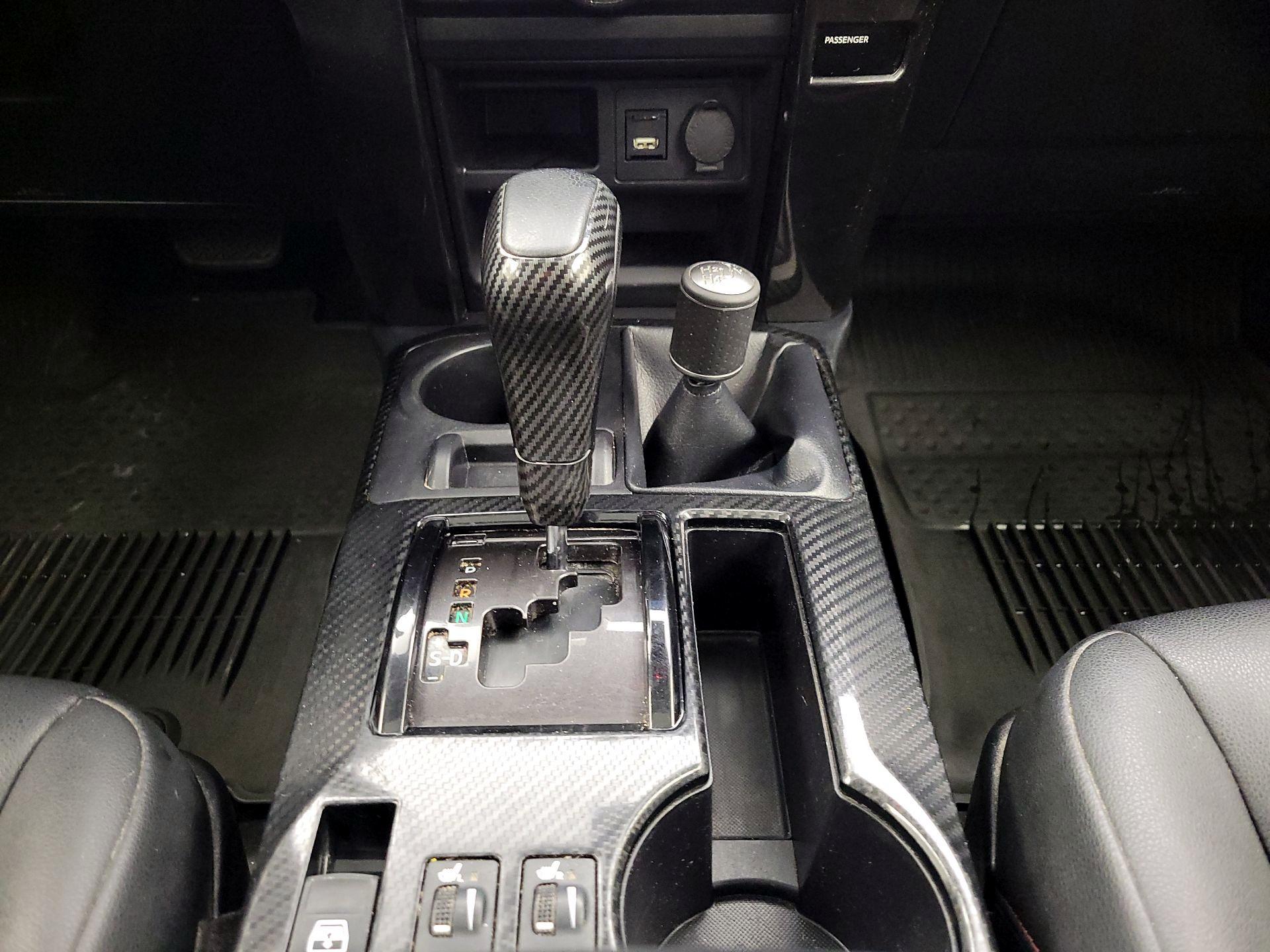 Thumbnail: 2022 Toyota 4Runner - 18