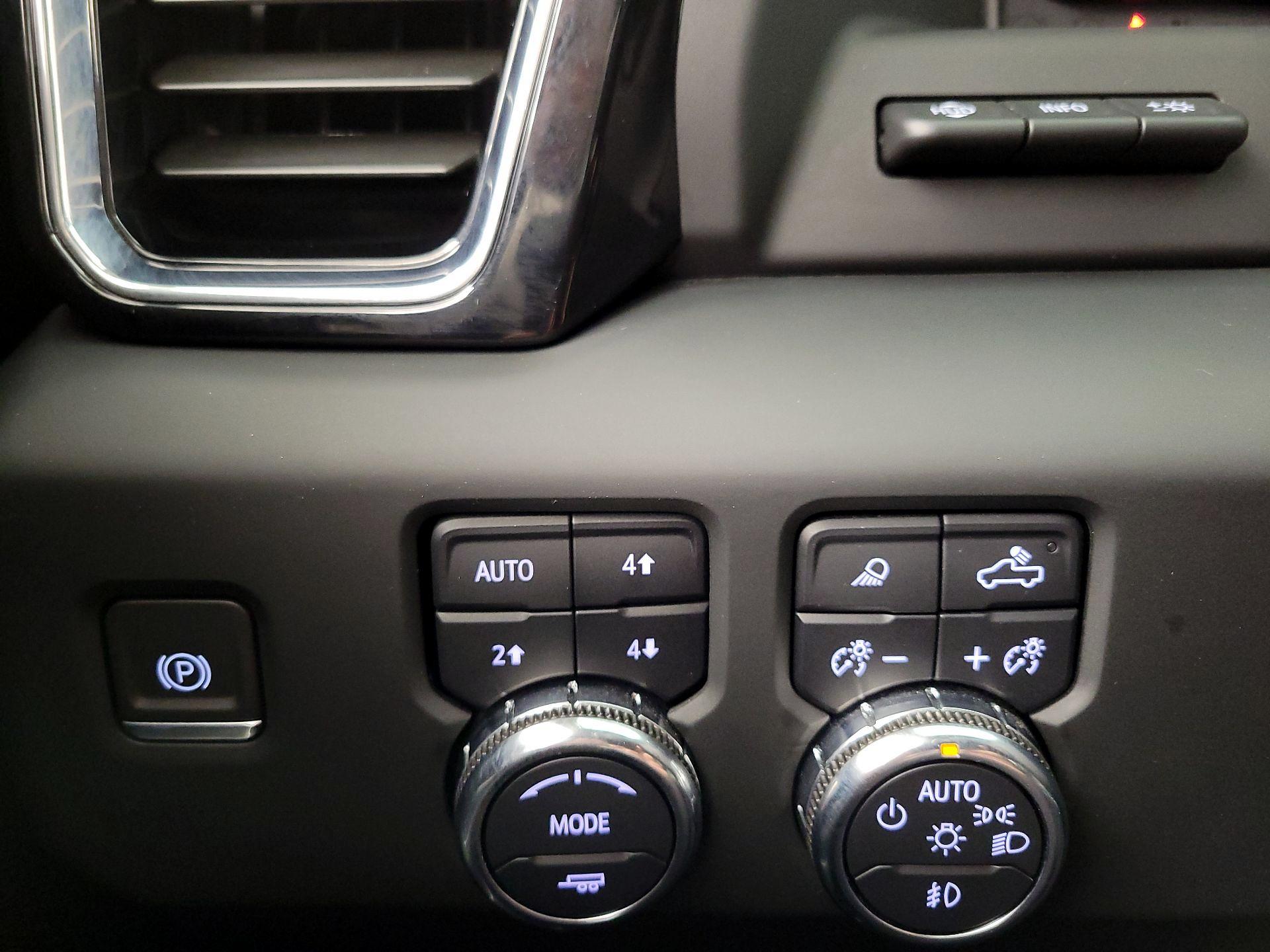 Thumbnail: 2024 GMC Sierra 1500 - 13