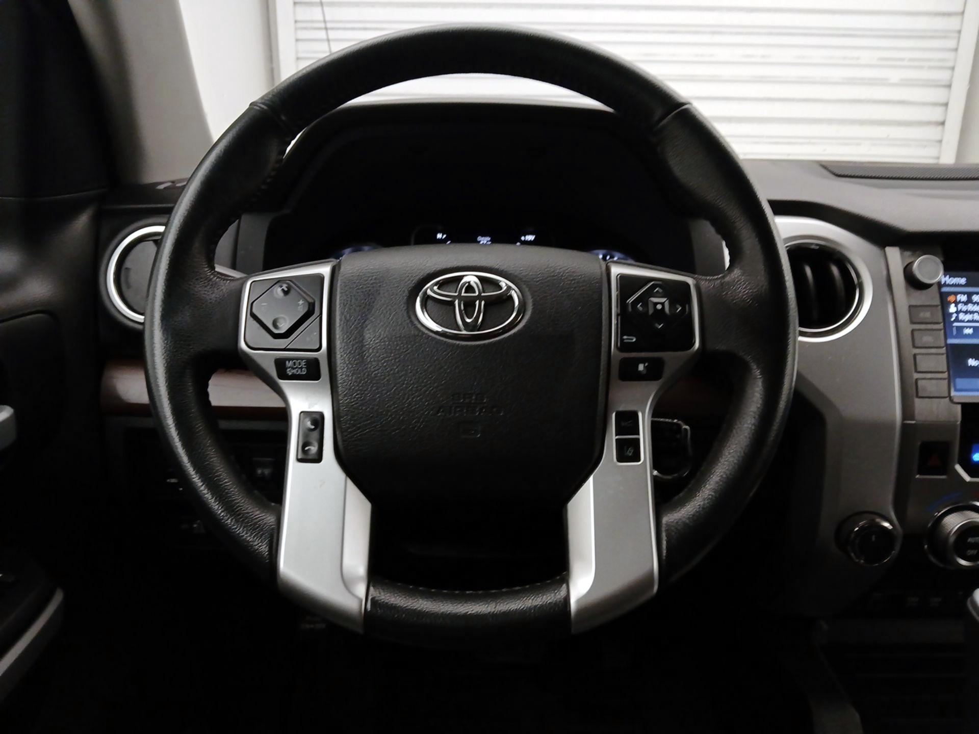 Thumbnail: 2021 Toyota Tundra - 10