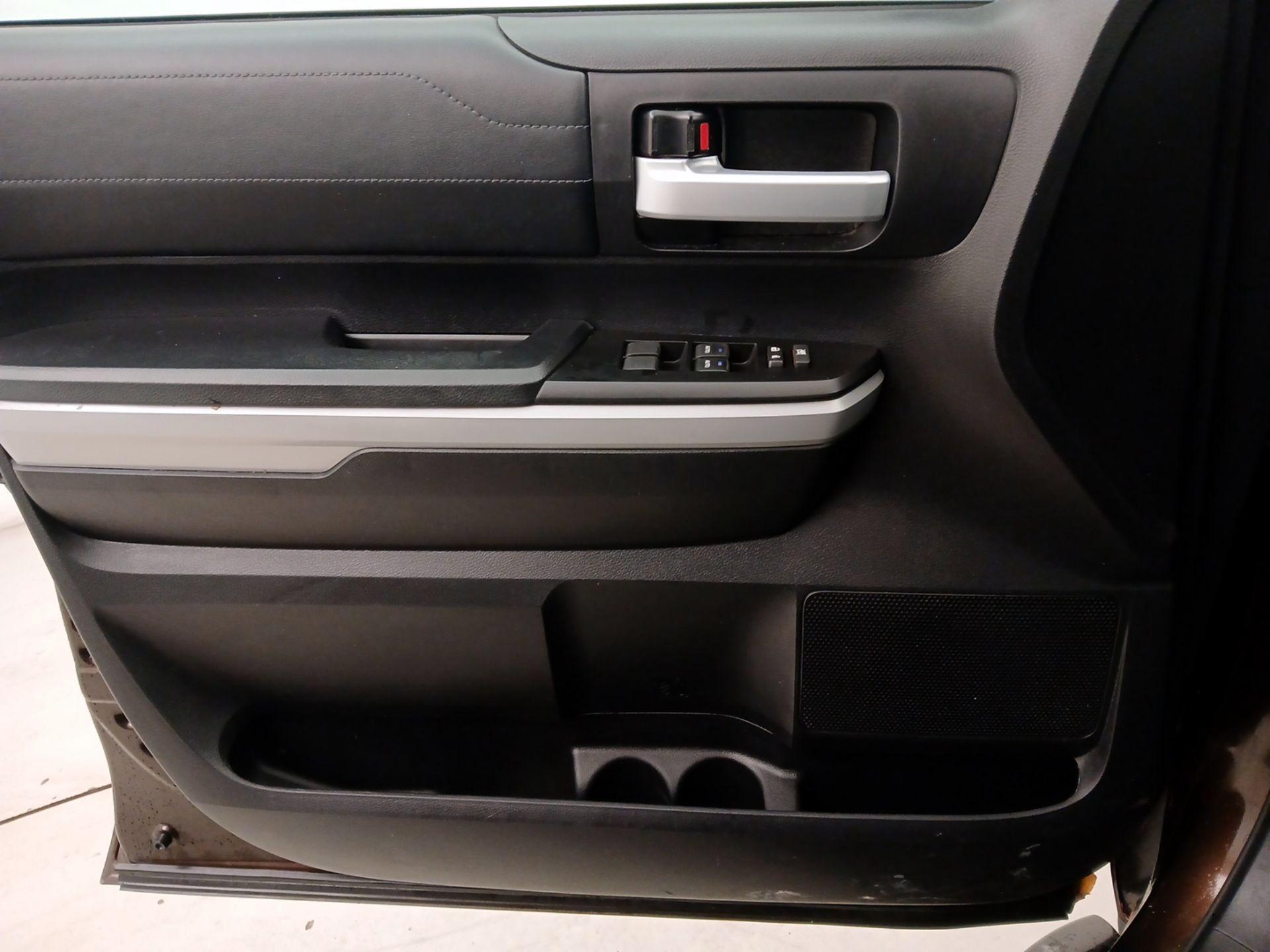 Thumbnail: 2021 Toyota Tundra - 12