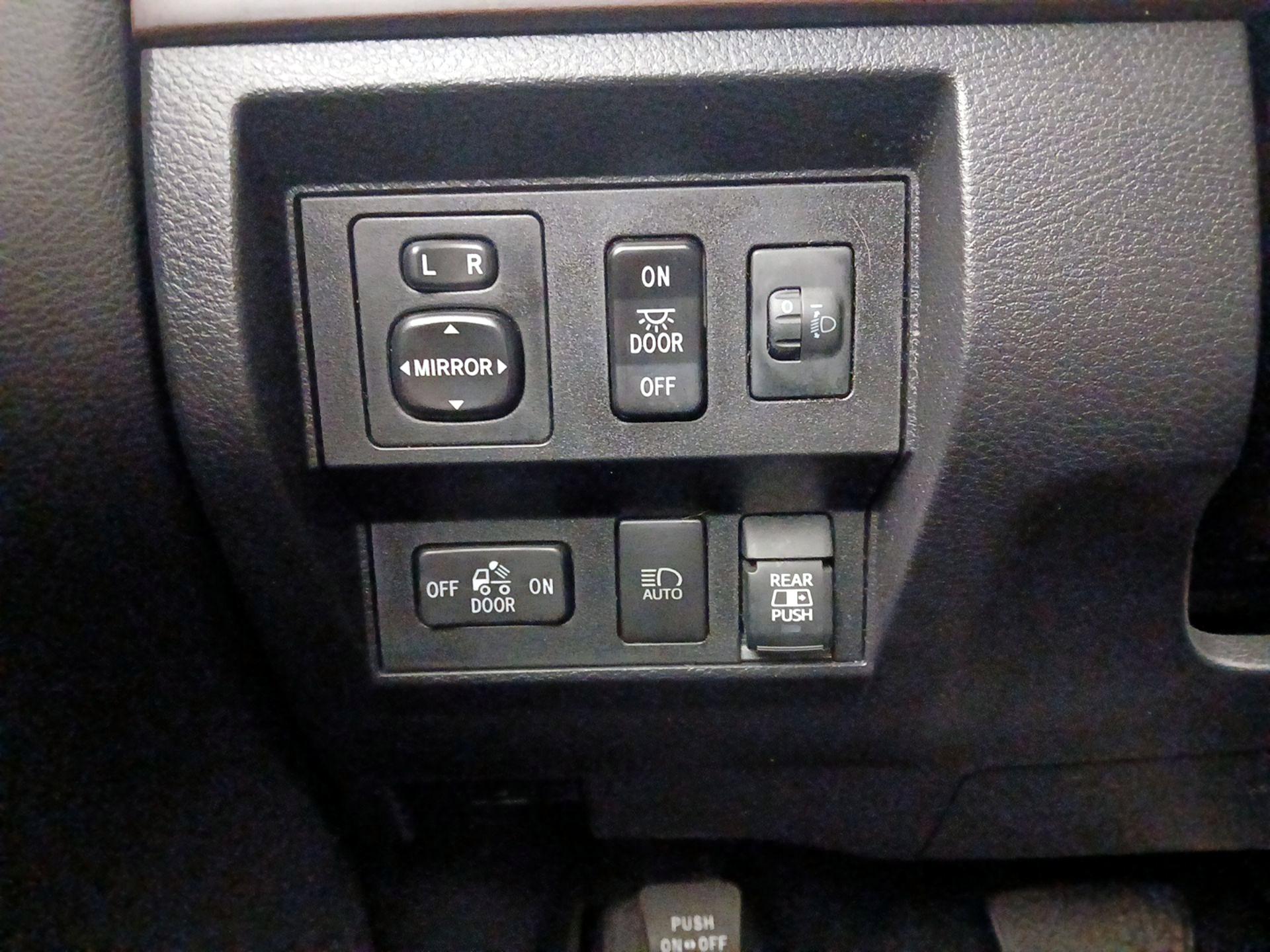 Thumbnail: 2021 Toyota Tundra - 13