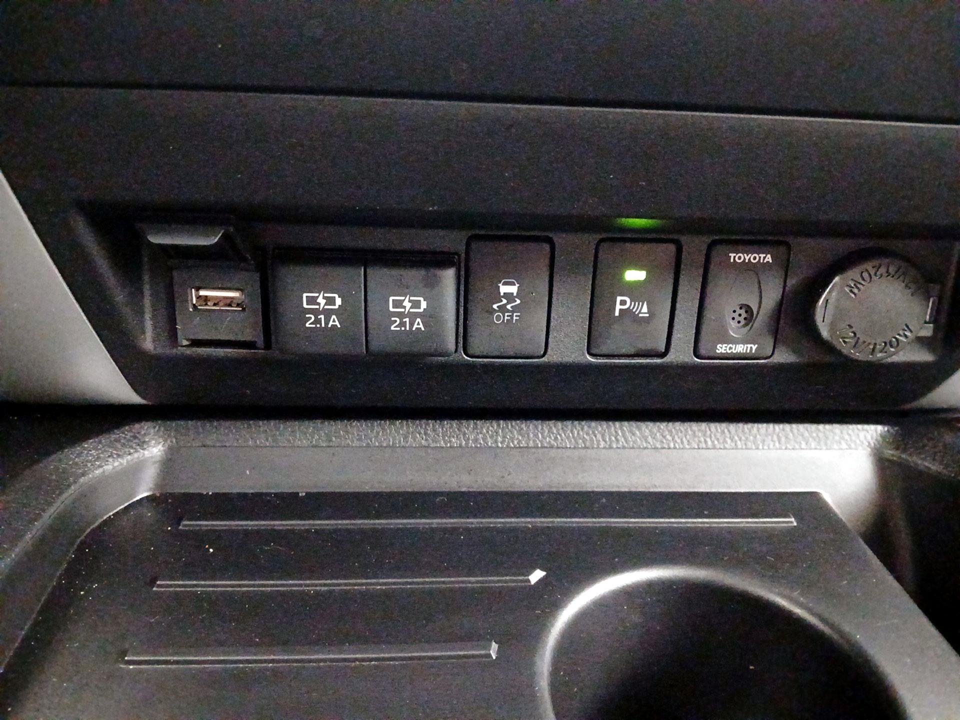 Thumbnail: 2021 Toyota Tundra - 19