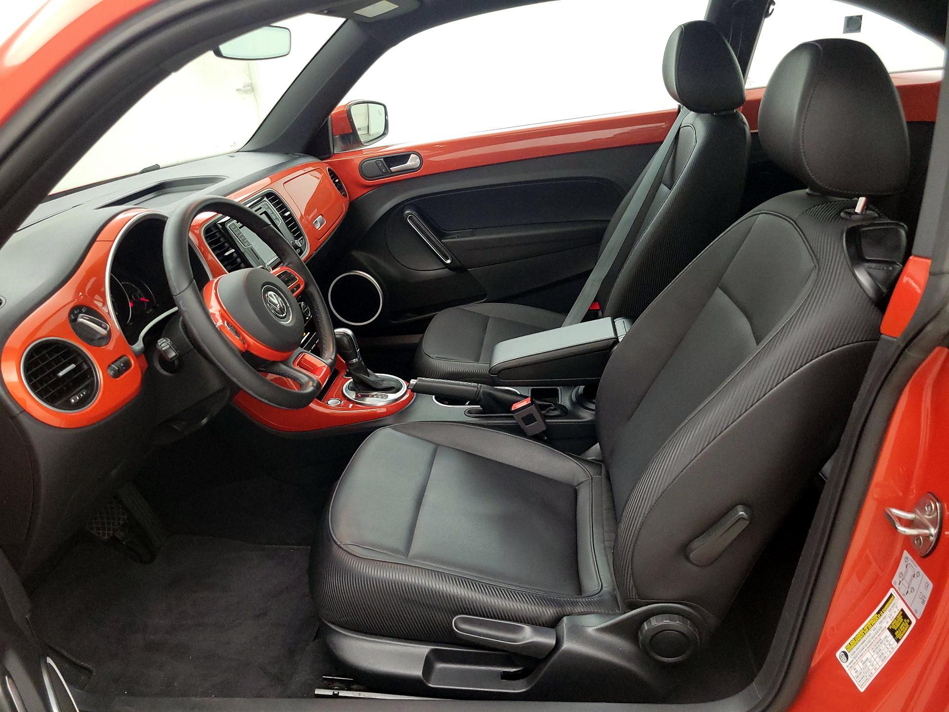 Thumbnail: 2019 Volkswagen Beetle - 11