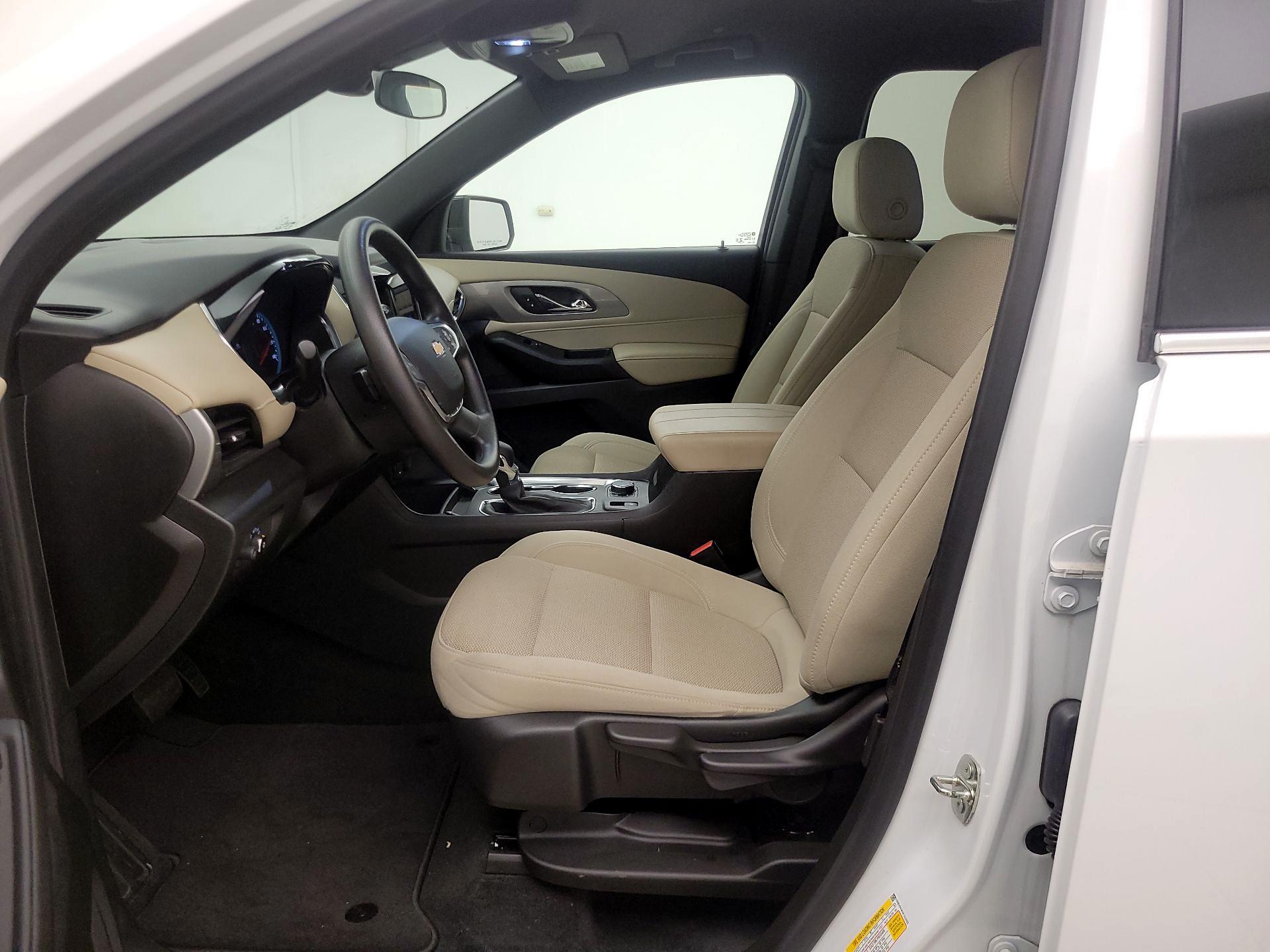 Thumbnail: 2023 Chevrolet Traverse - 11