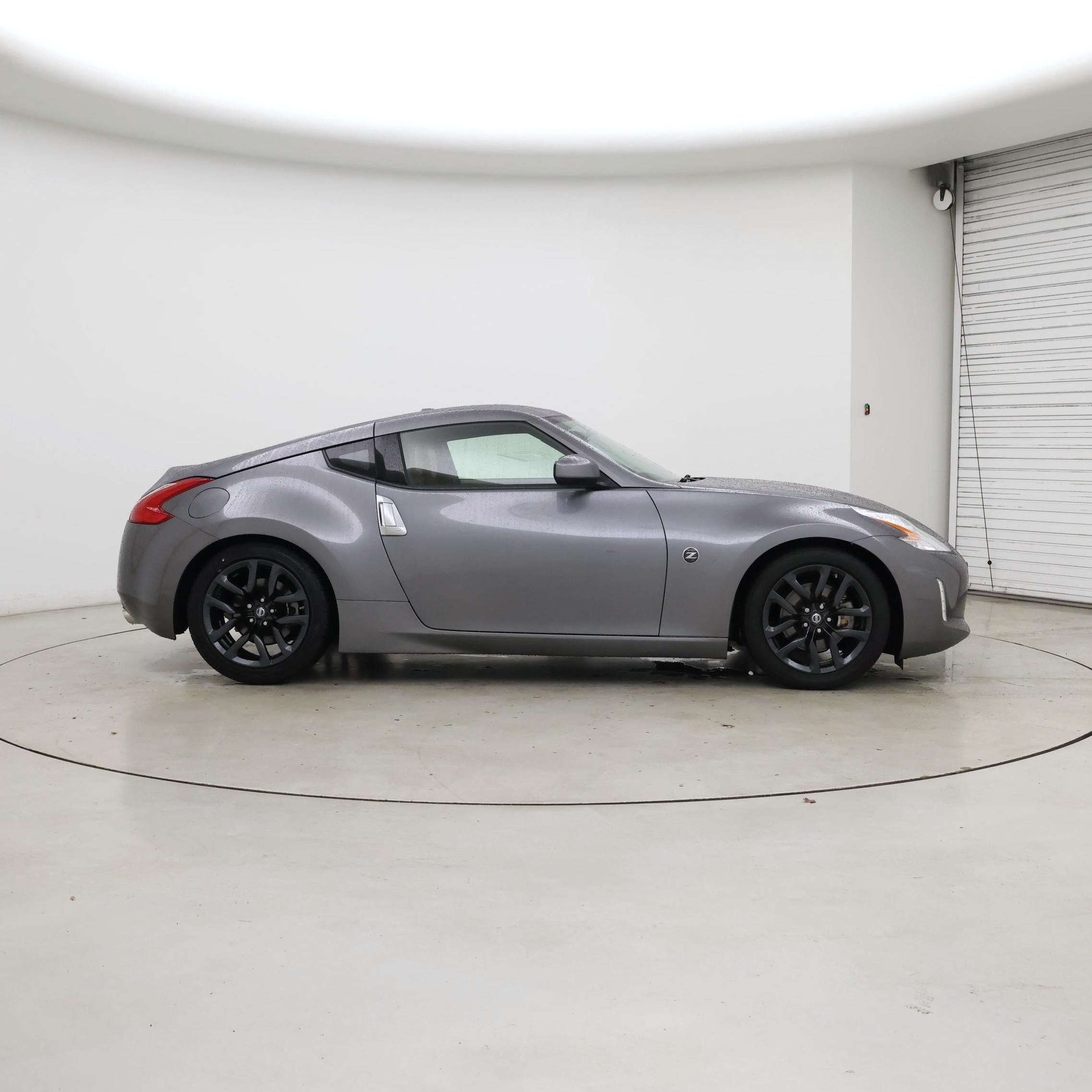 Thumbnail: 2016 Nissan Z - 7