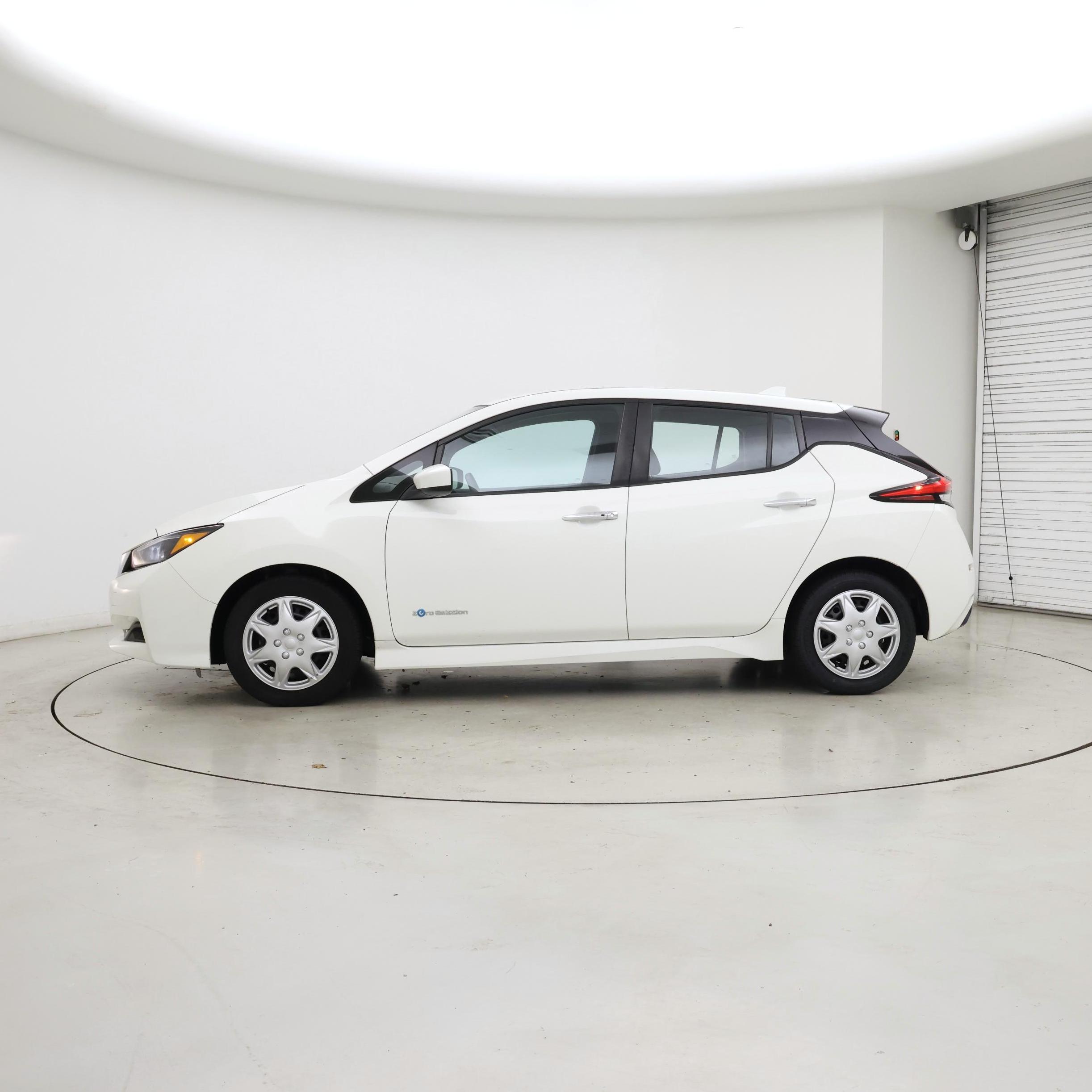 Thumbnail: 2019 Nissan Leaf - 3