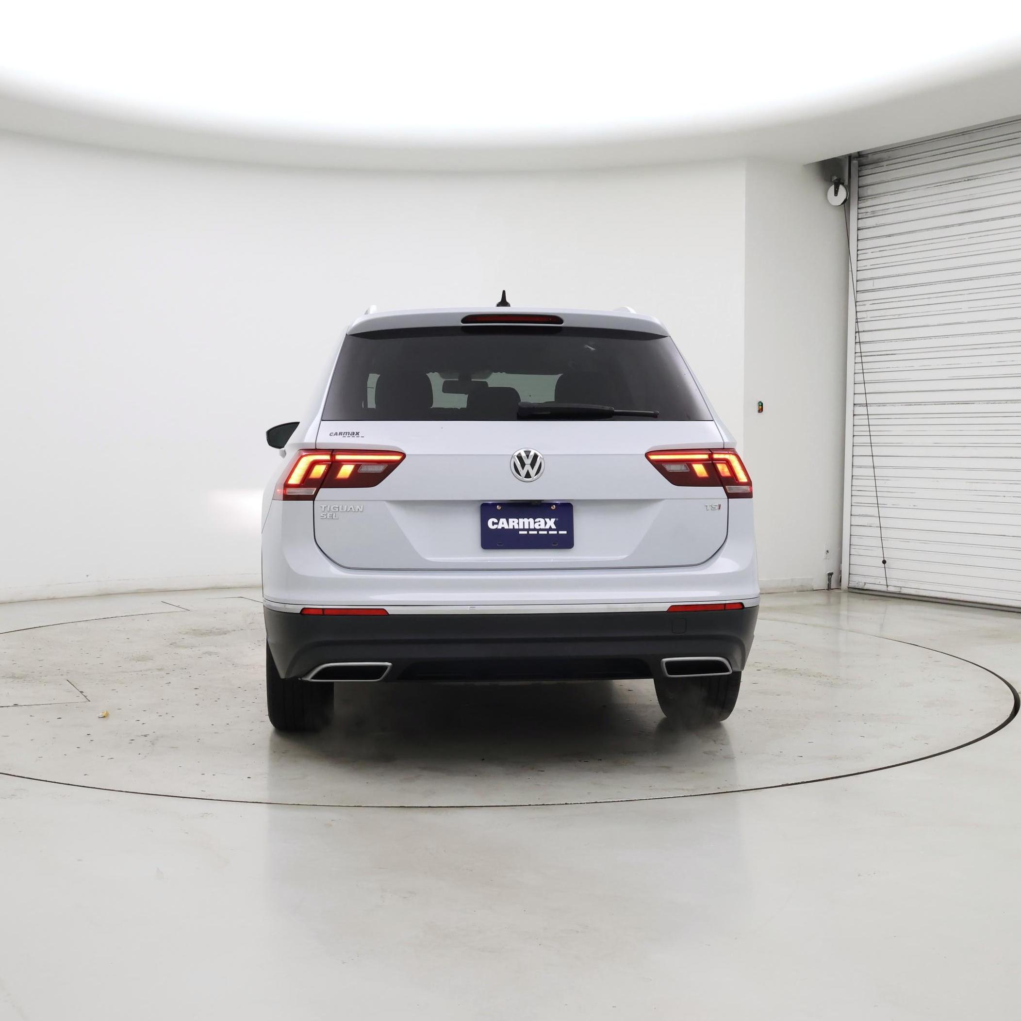 Thumbnail: 2018 Volkswagen Tiguan - 6