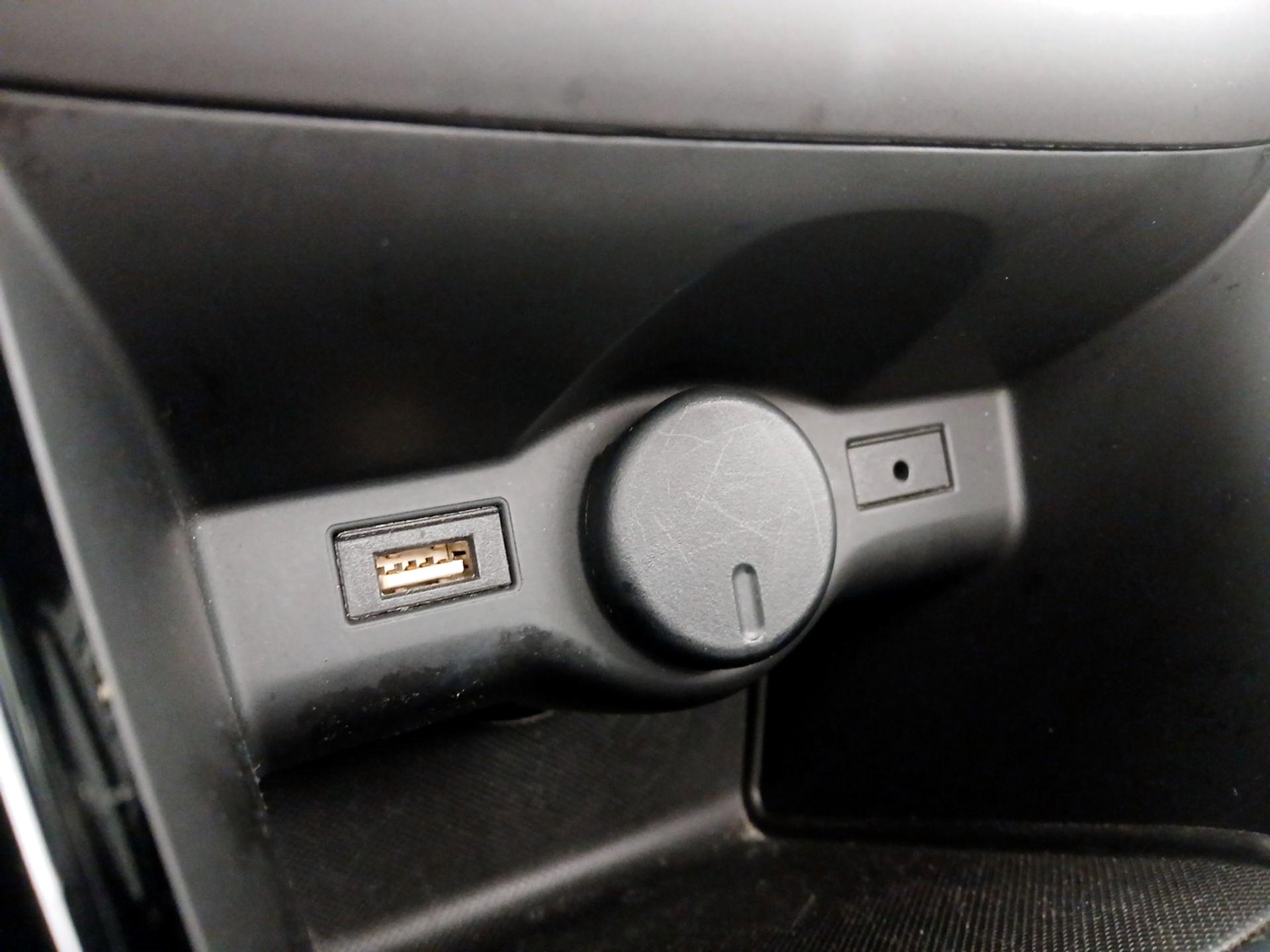 Thumbnail: 2019 Buick Cascada - 19