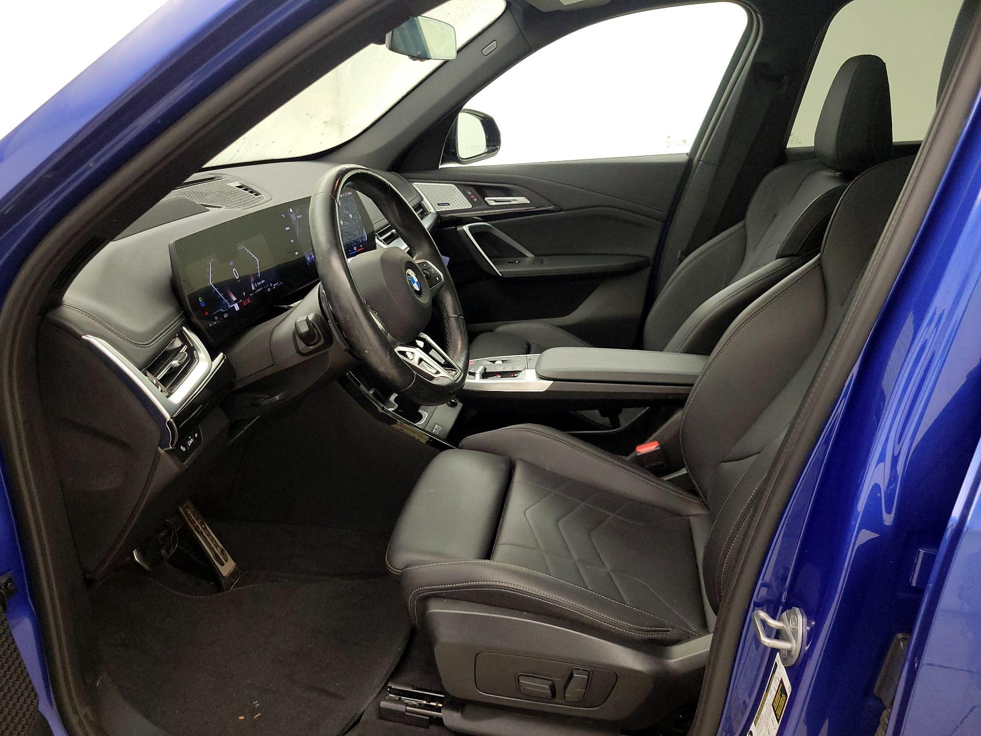 Thumbnail: 2023 BMW X1 - 11