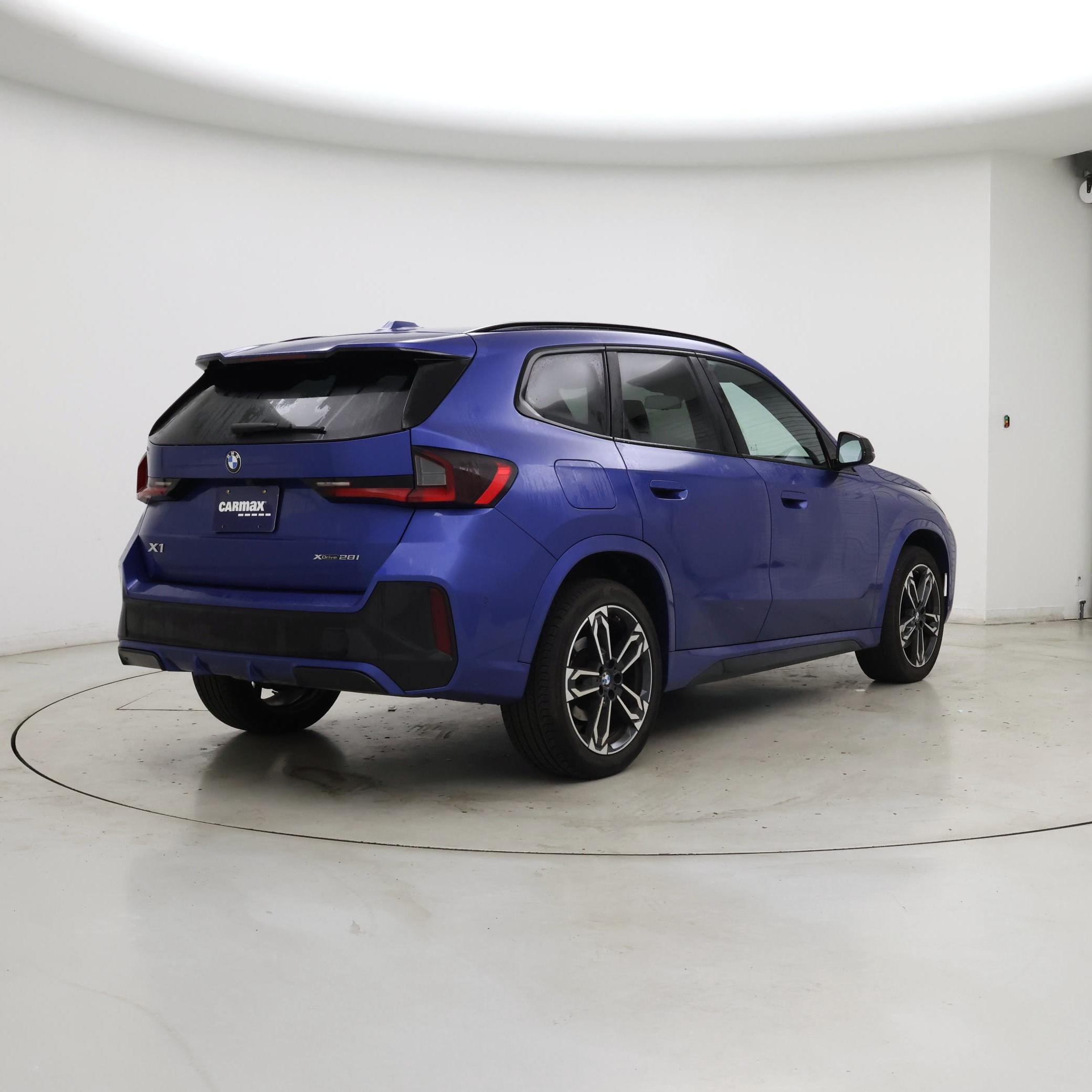 Thumbnail: 2023 BMW X1 - 8