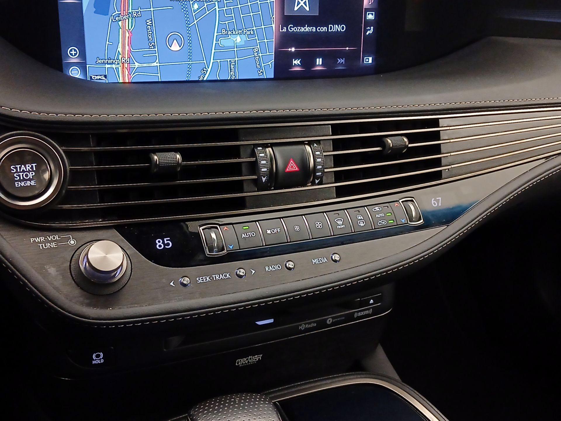 Thumbnail: 2018 Lexus LS - 17