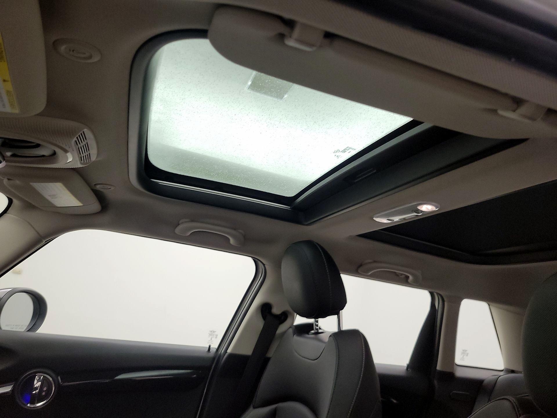 Thumbnail: 2018 MINI Cooper Hardtop - 20