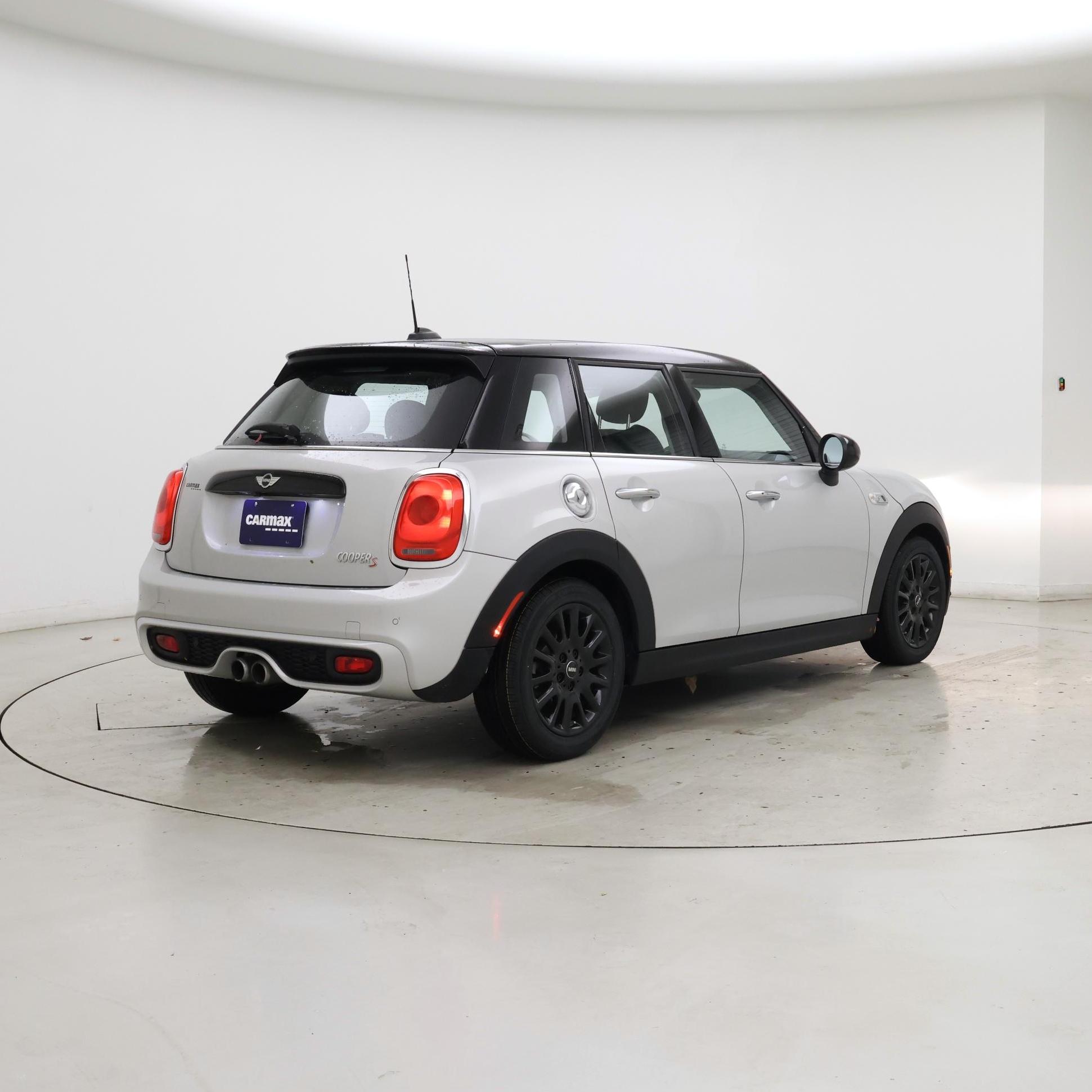 Thumbnail: 2018 MINI Cooper Hardtop - 8