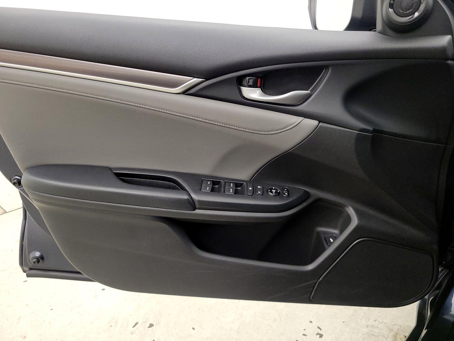 Thumbnail: 2019 Honda Civic - 12