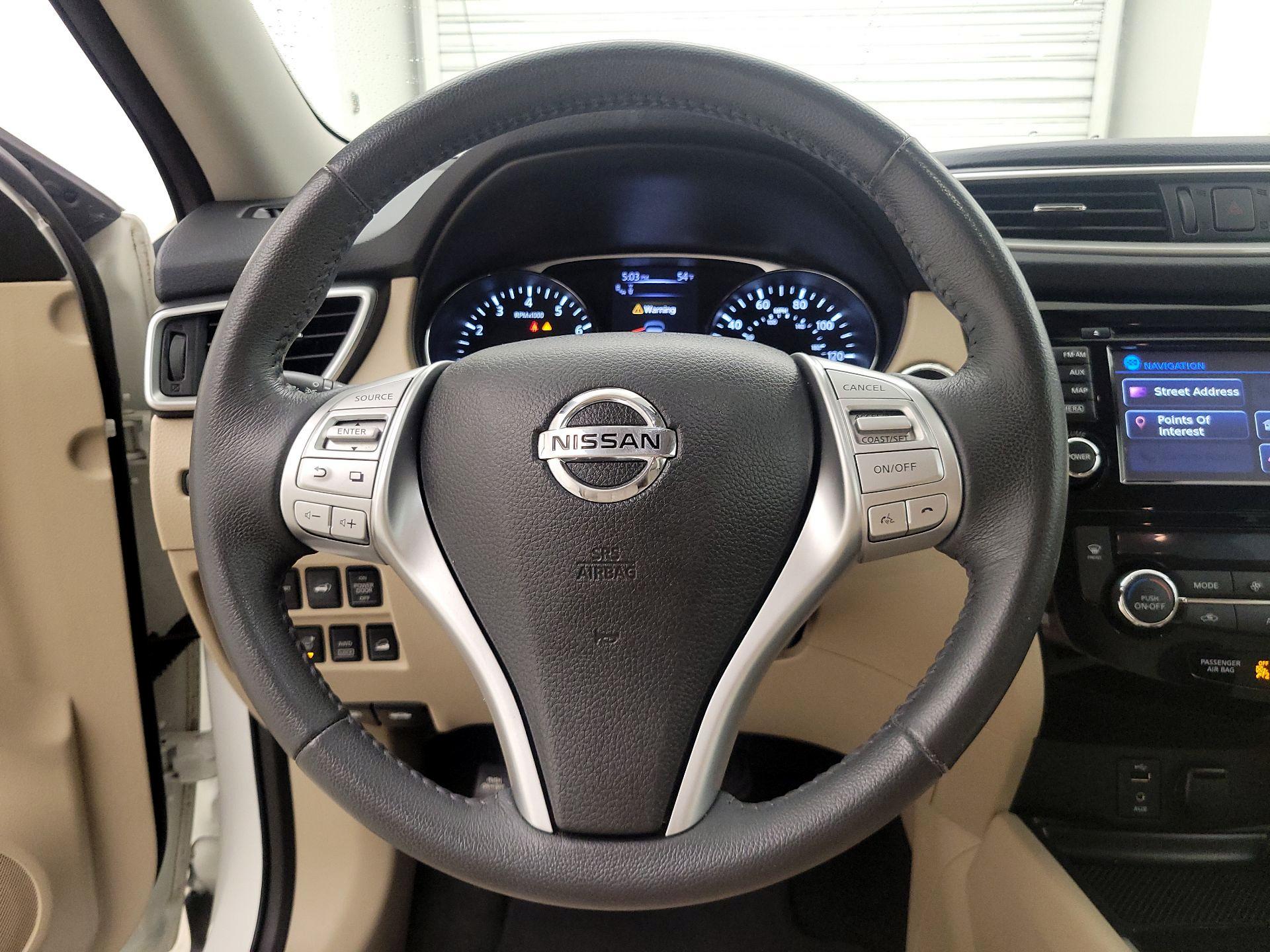 Thumbnail: 2016 Nissan Rogue - 10