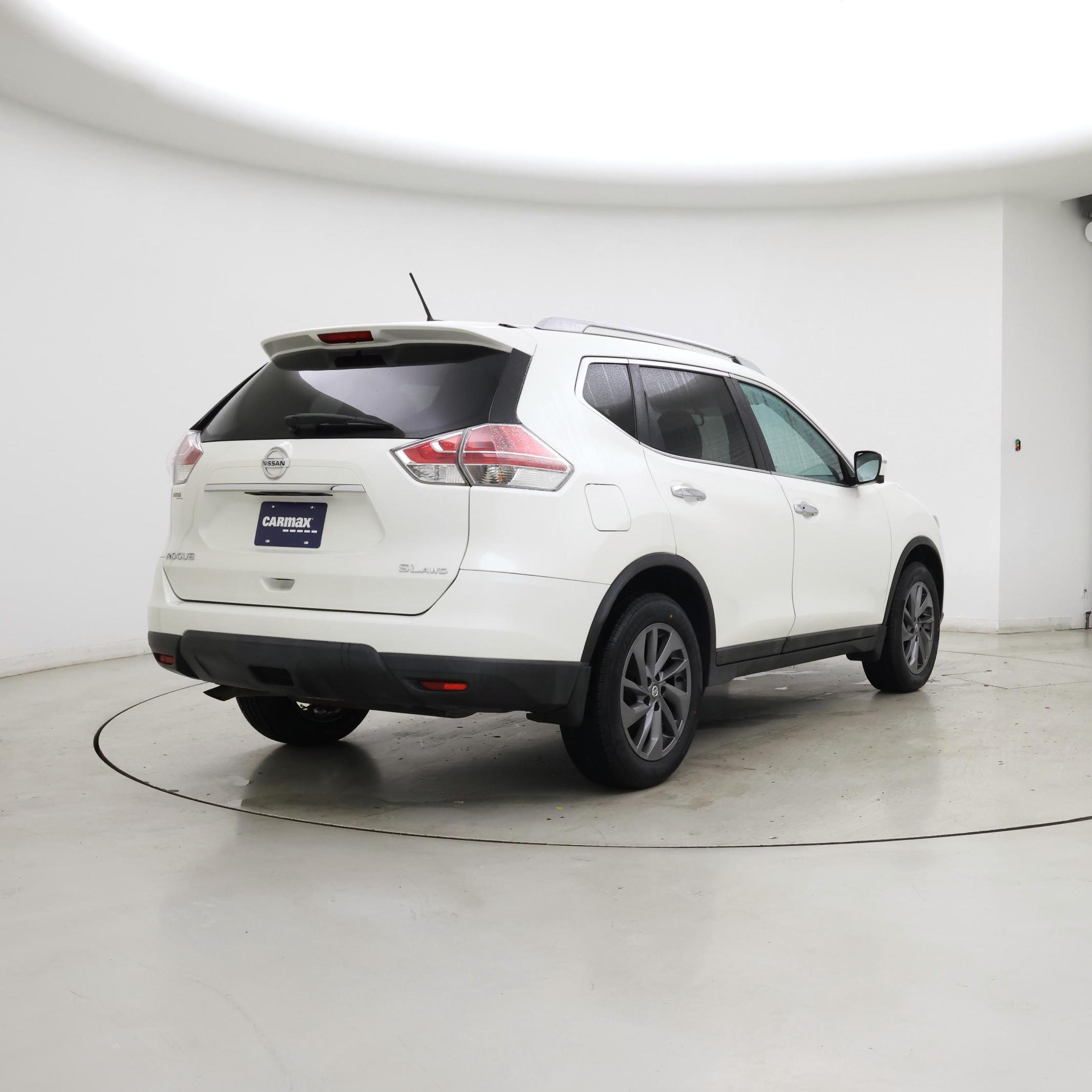 Thumbnail: 2016 Nissan Rogue - 8