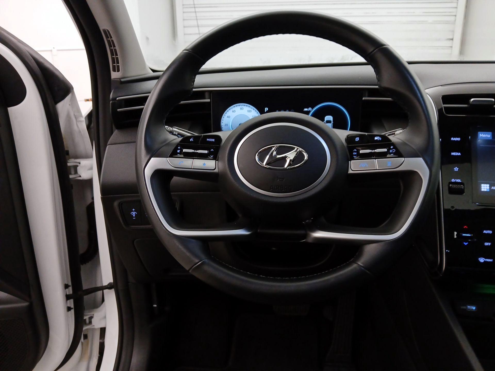 Thumbnail: 2023 Hyundai Tucson - 10