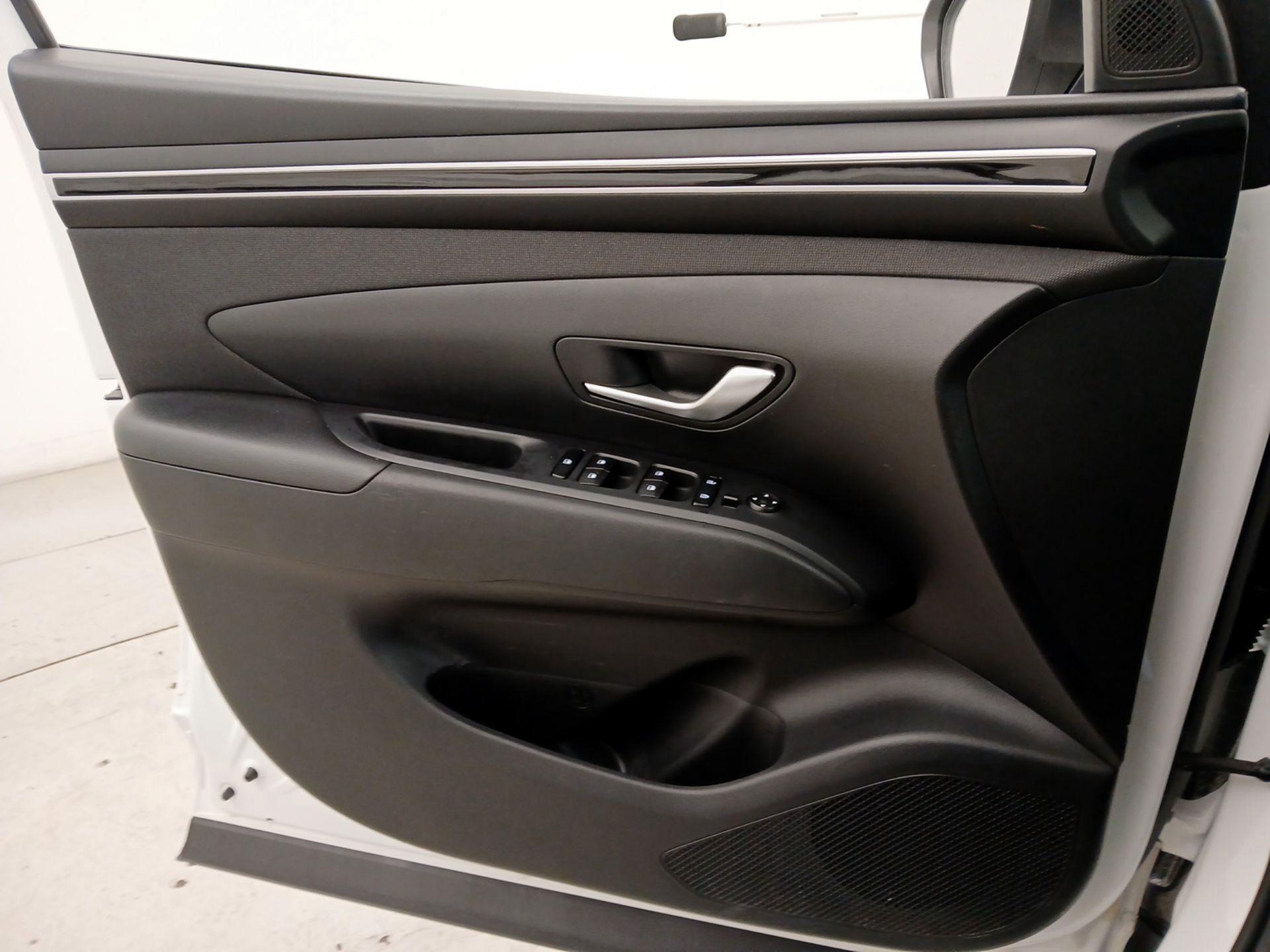 Thumbnail: 2023 Hyundai Tucson - 12